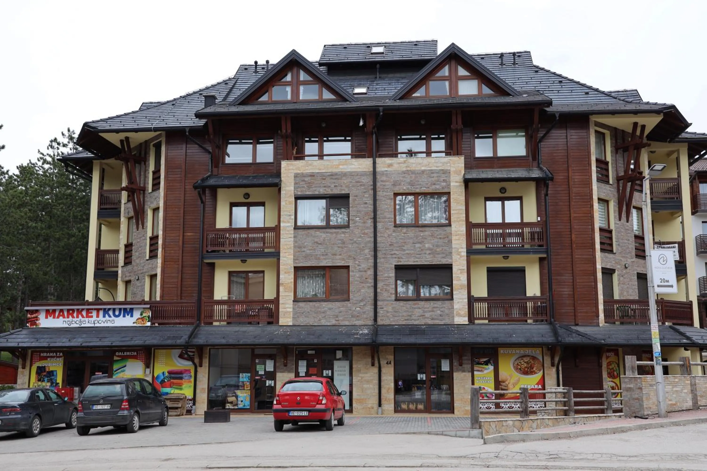 Property building in Apartman Svetogorska