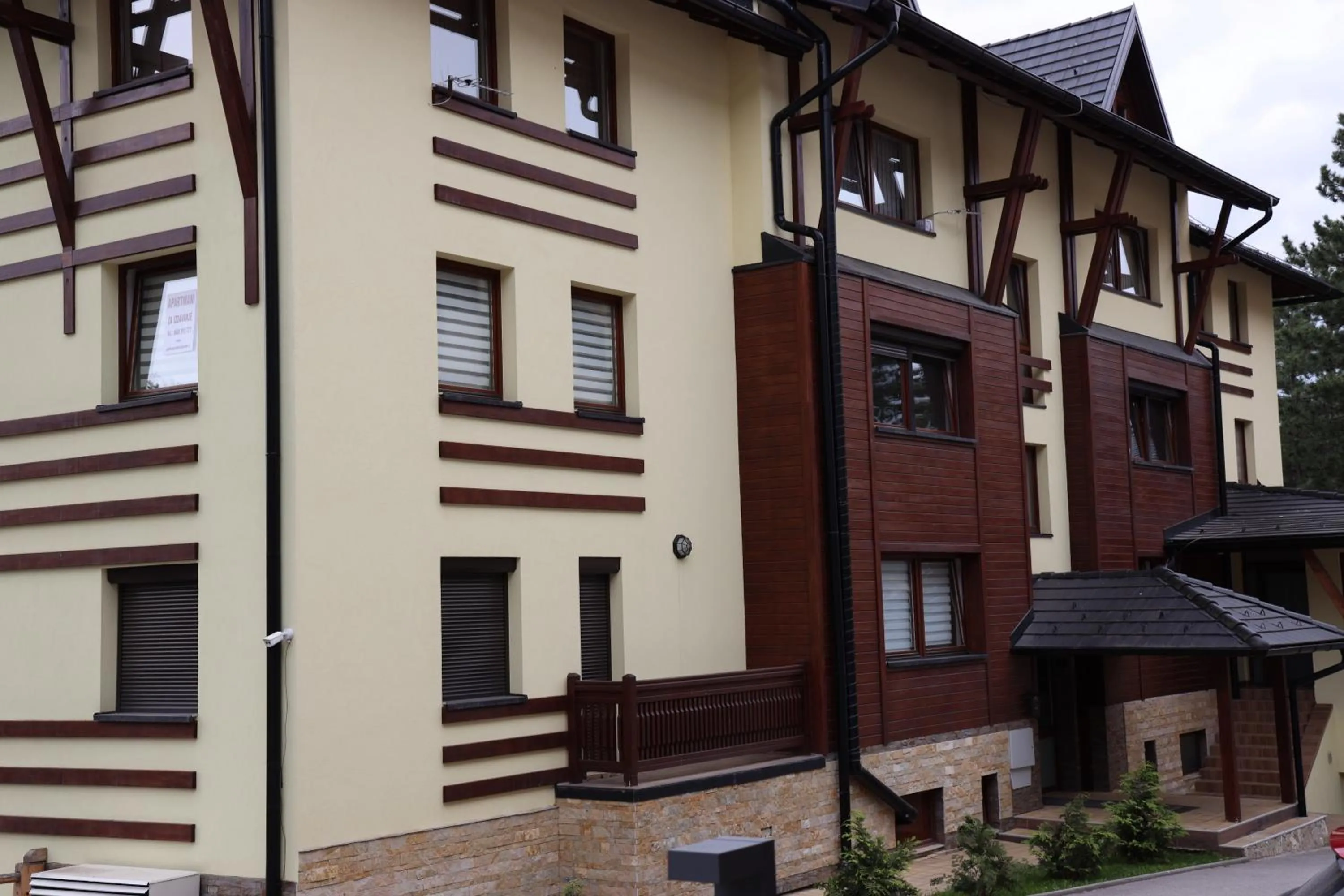 Property building in Apartman Svetogorska