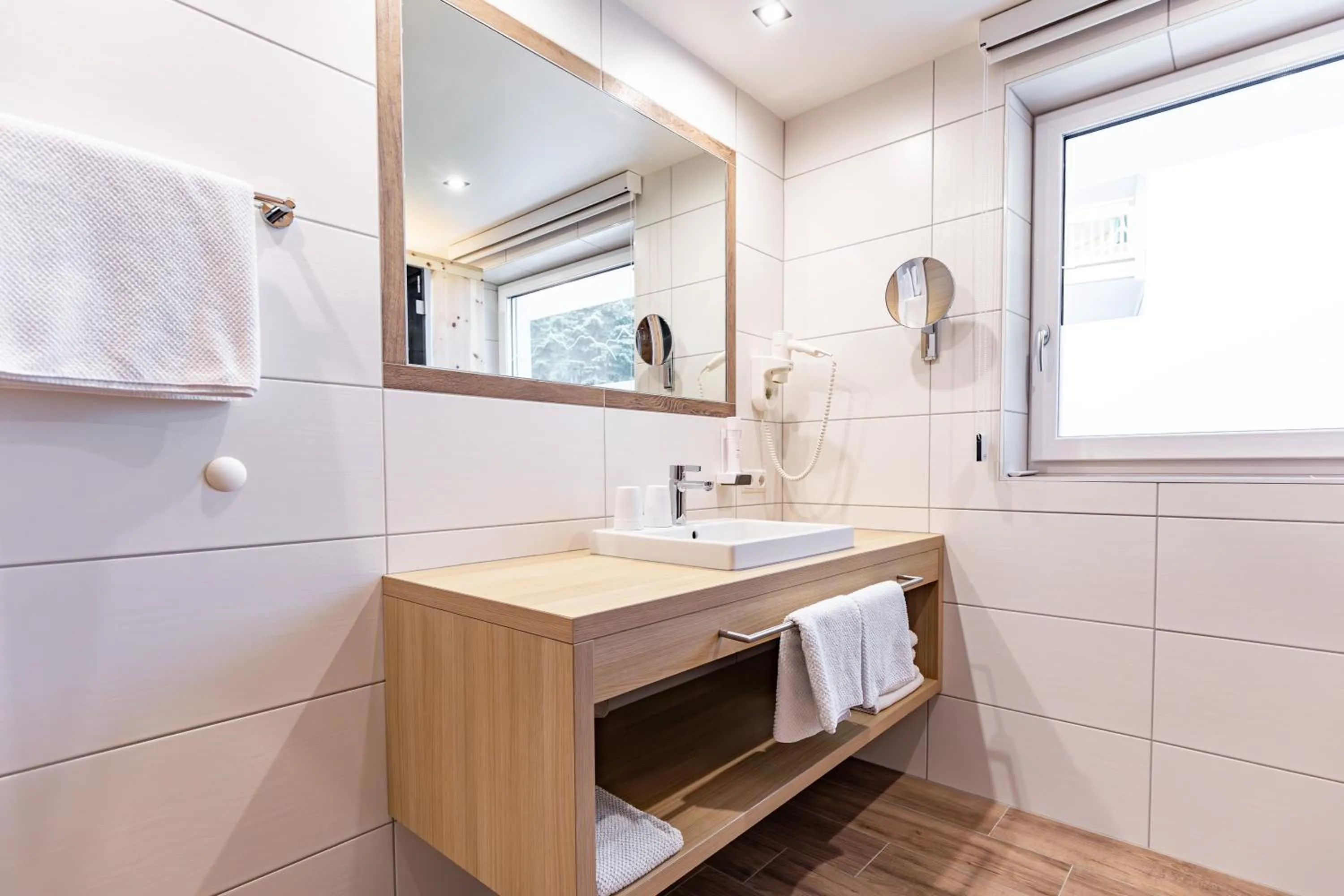 Shower in Das Aparthotel Olympia Tirol