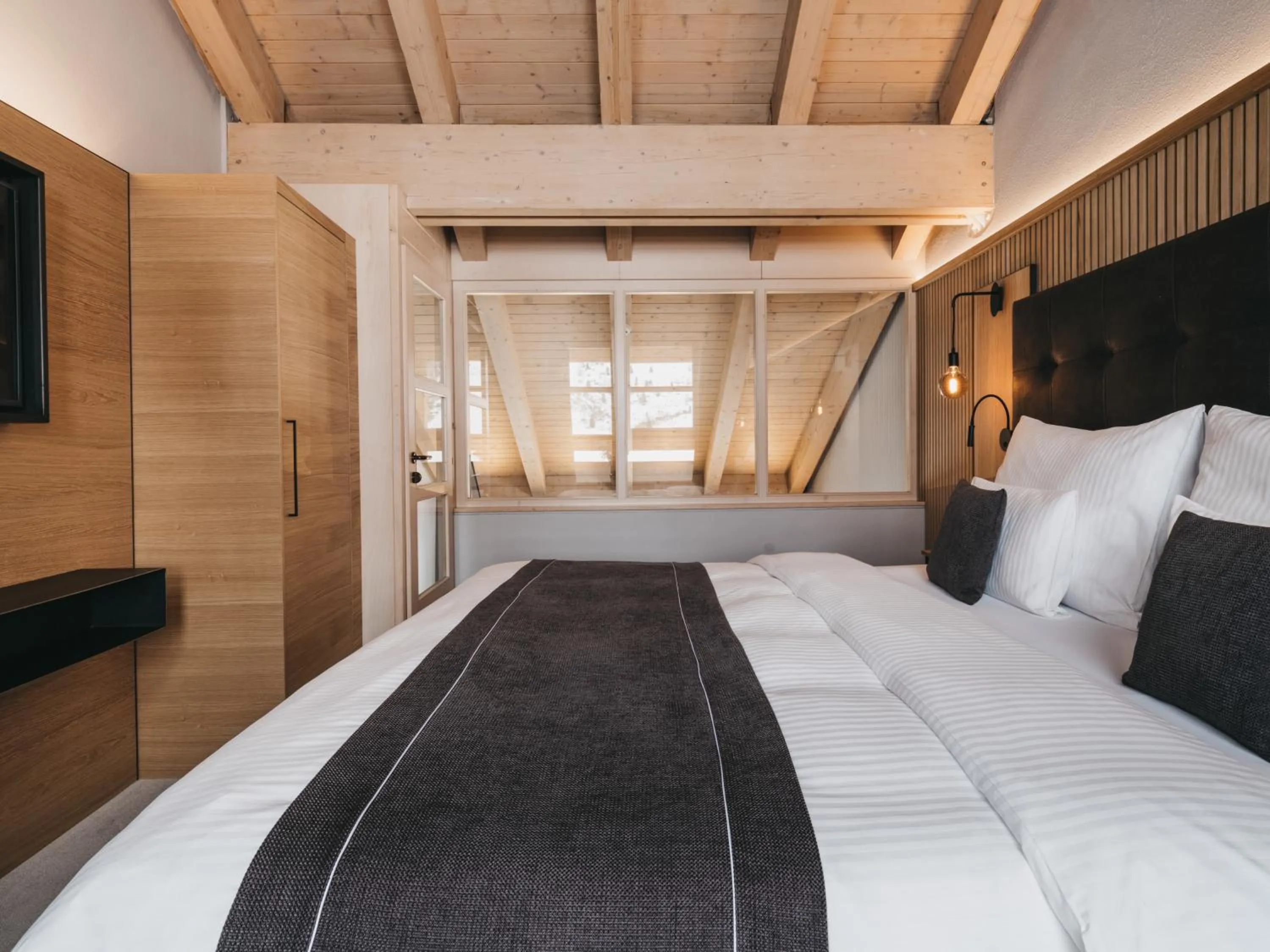 Bed in The Crystal VAYA Unique