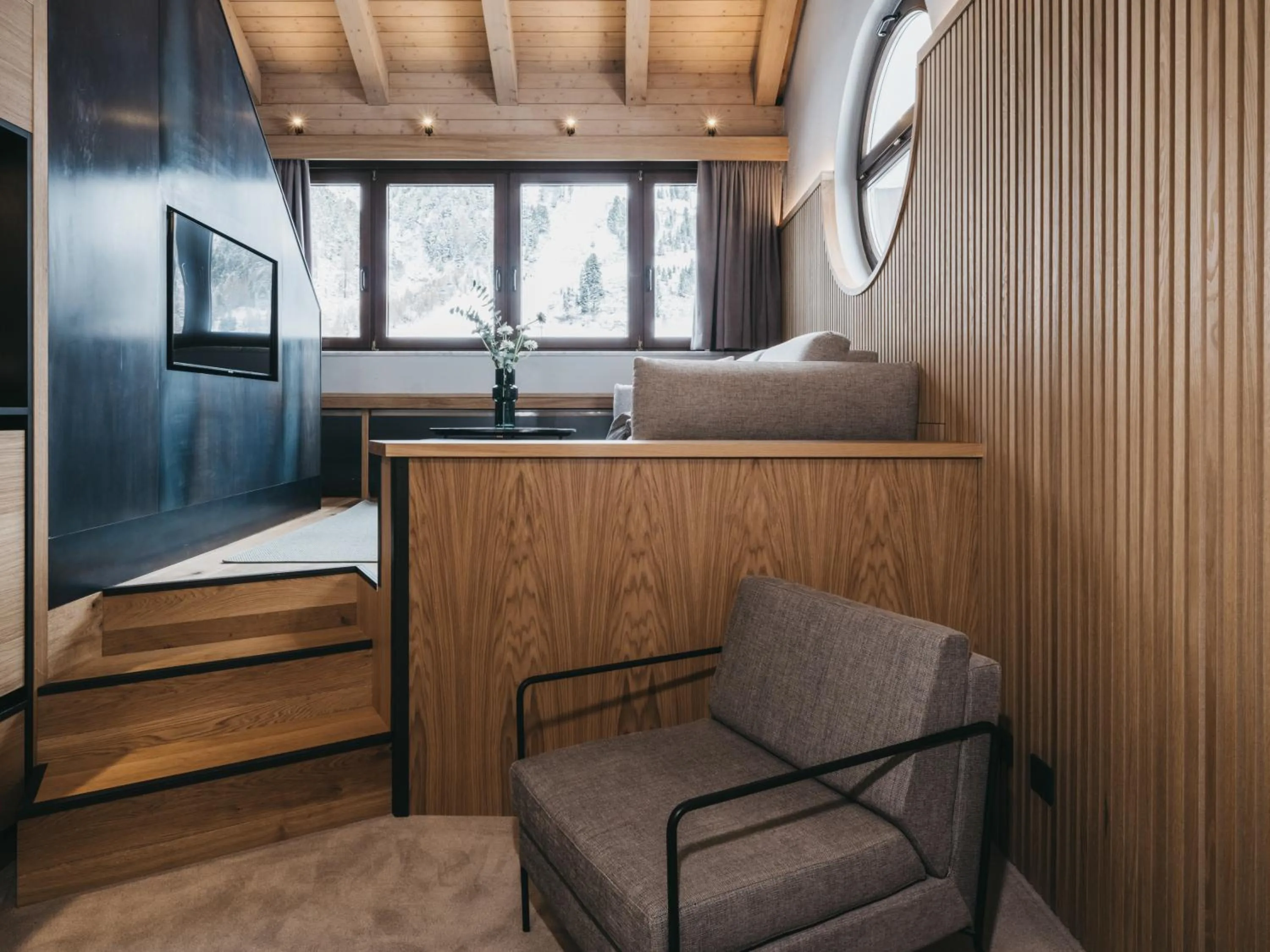 Maisonette Suite in The Crystal VAYA Unique