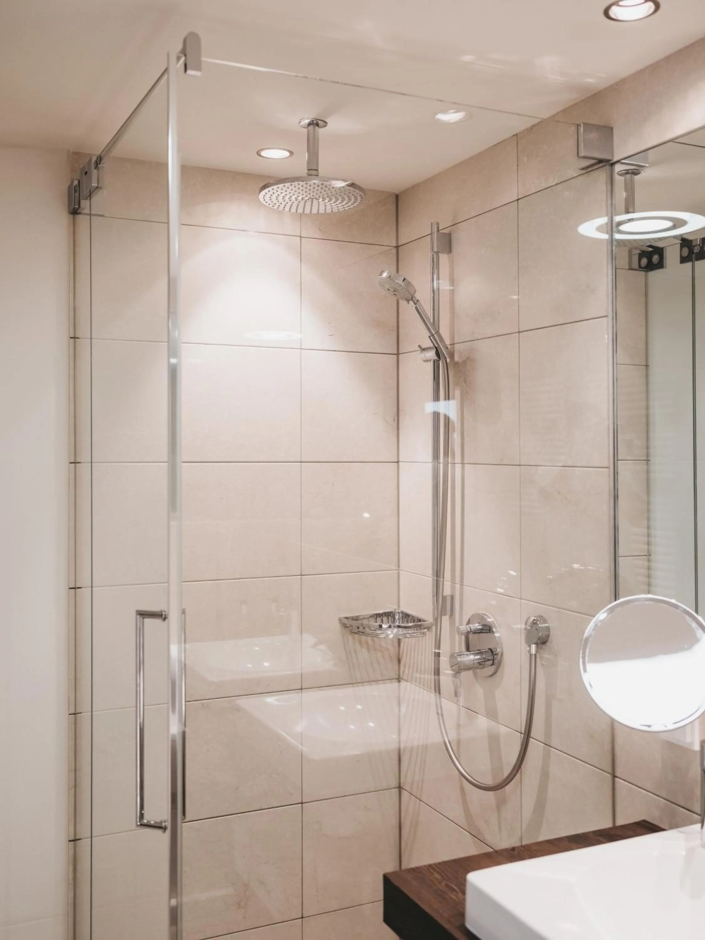 Two-Bedroom Panorama Suite I in The Crystal VAYA Unique