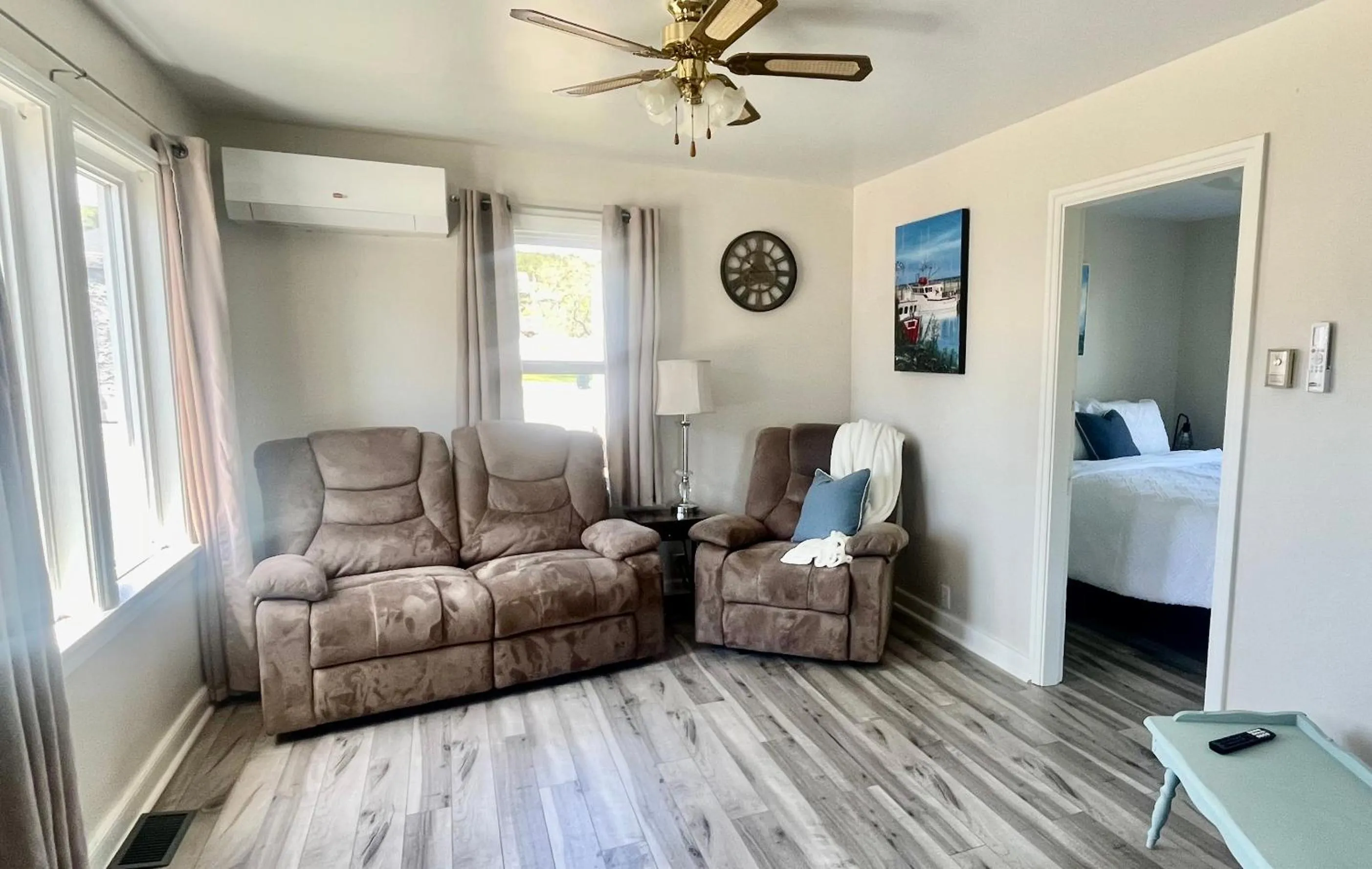 Alma Shore Lane Suites & Cottages