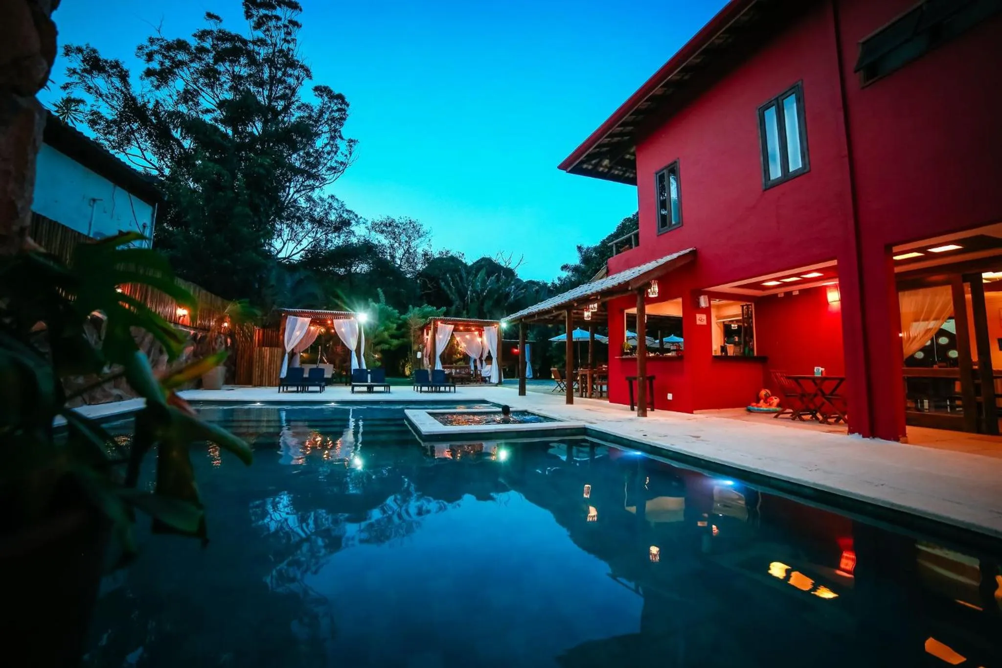 Swimming pool in Pousada Porto Mare