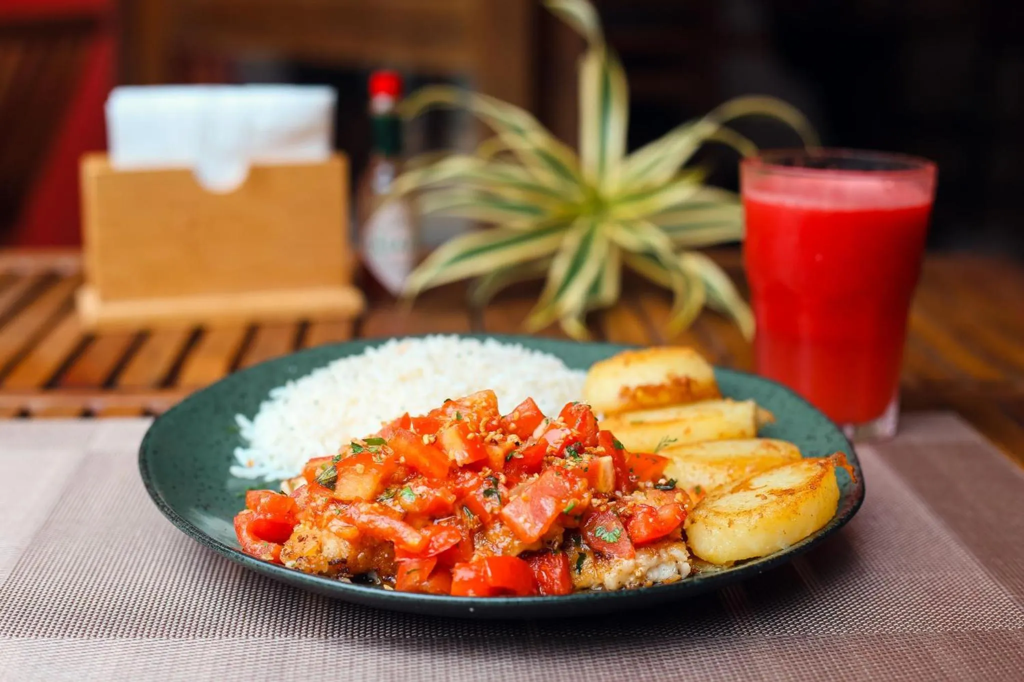 Restaurant/places to eat in Pousada Porto Mare