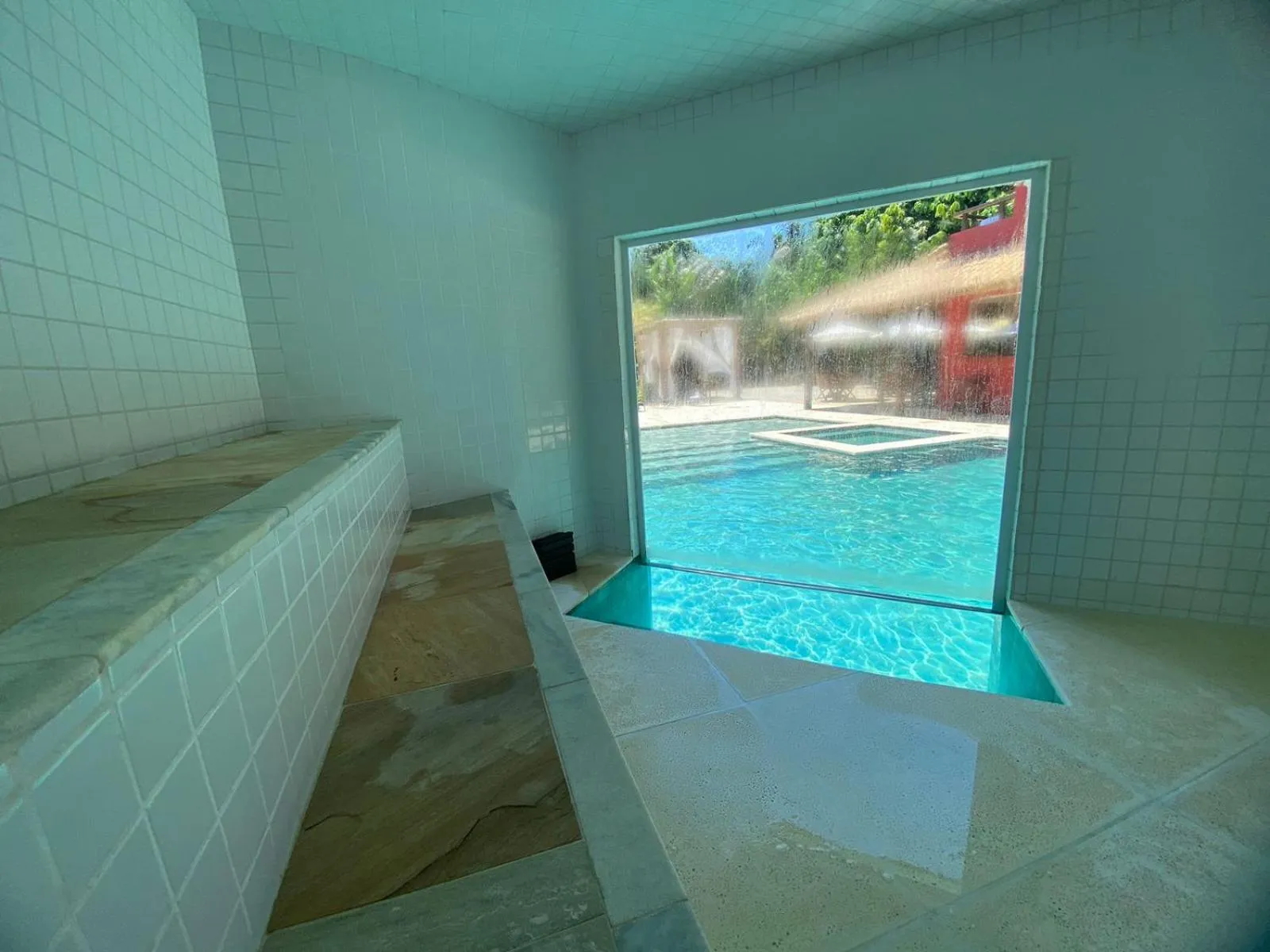 Steam room in Pousada Porto Mare