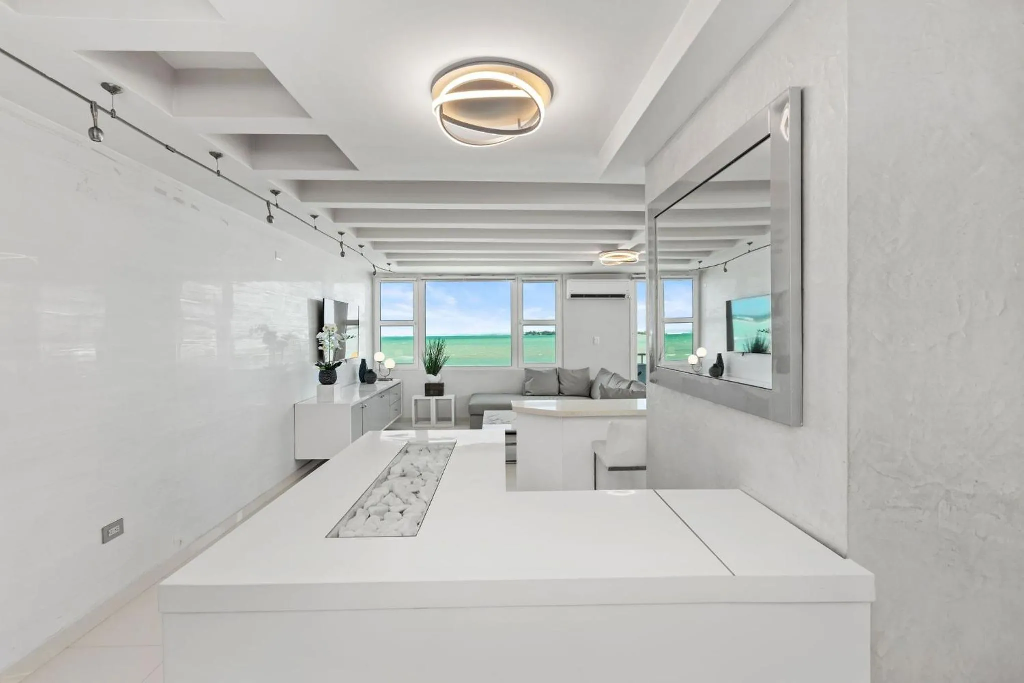 Amapola SeaSide Beach Front Apartment