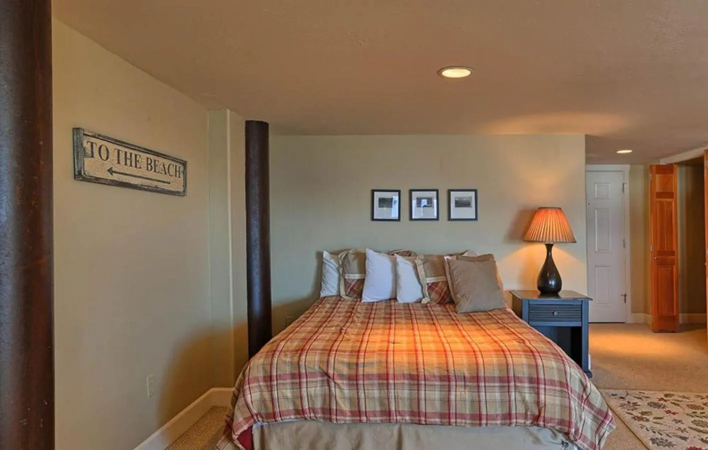 Bedroom, Bed in Land's End