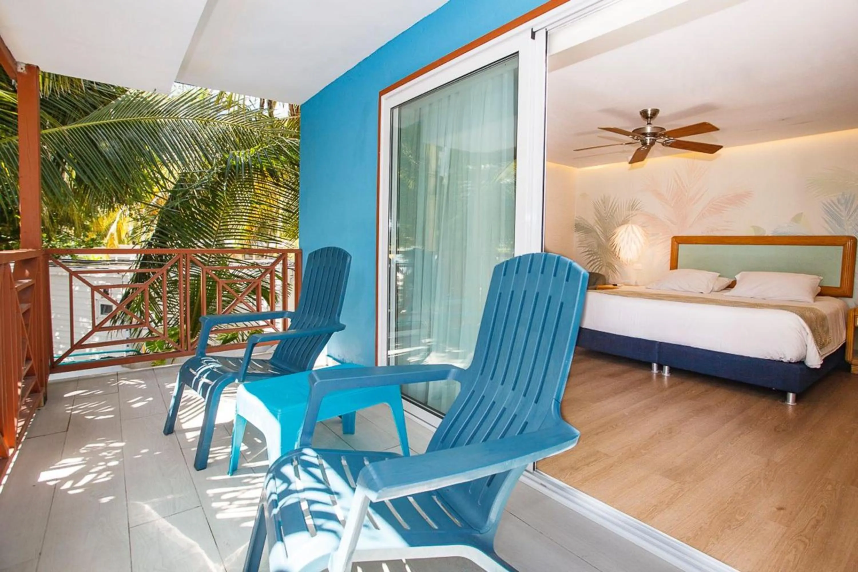 Bed in Hotel Cocoplum Beach