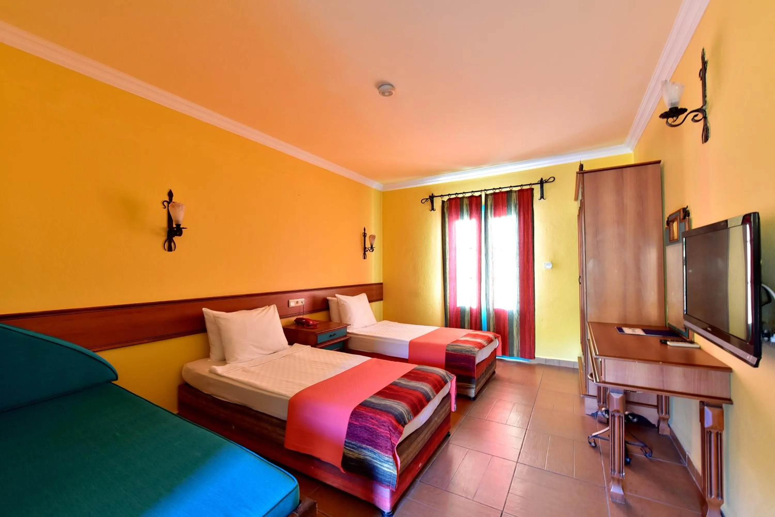 TV and multimedia in Jasmin Beach Hotel