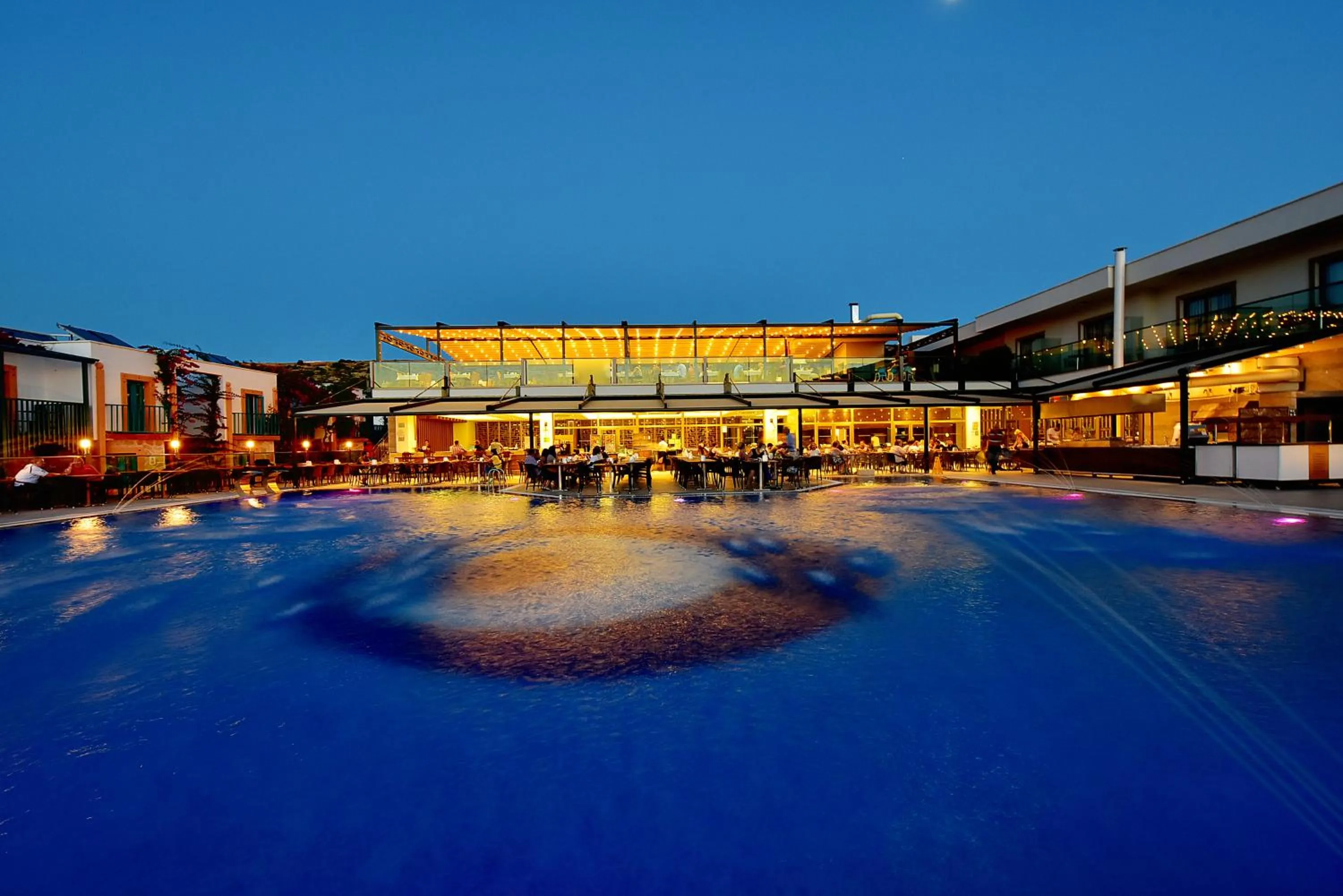 Night in Jasmin Beach Hotel