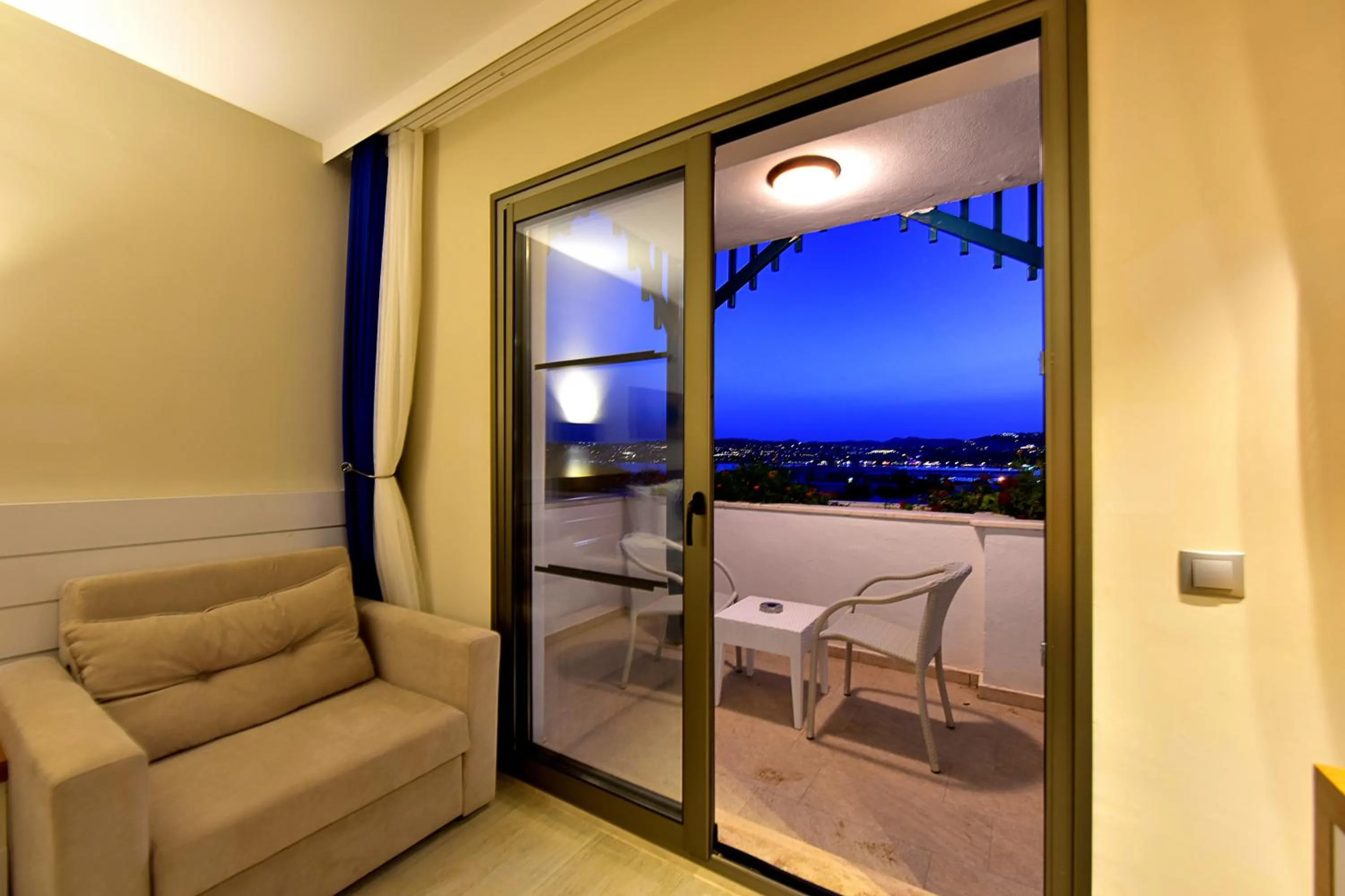 Living room in Jasmin Beach Hotel