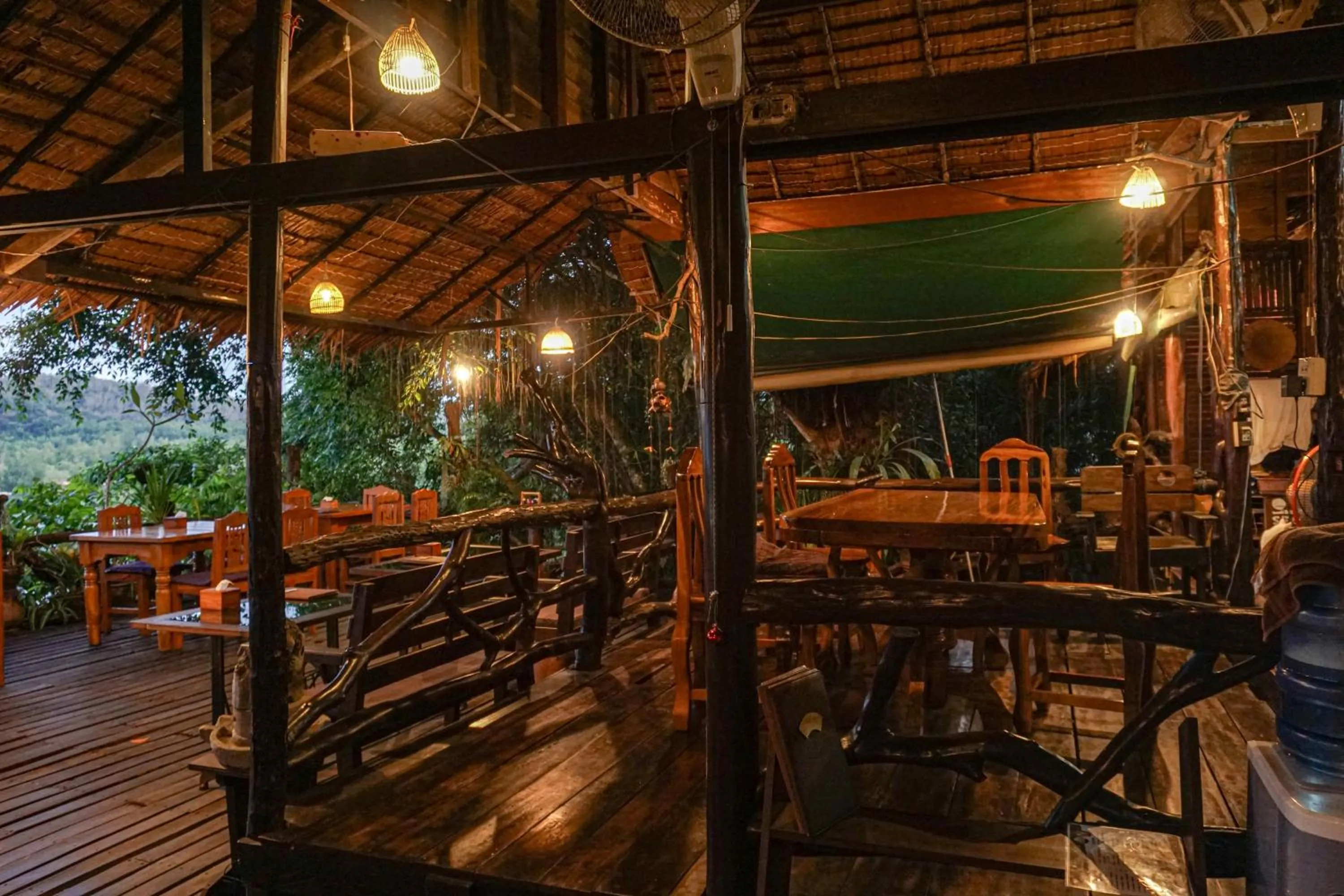 Dining area in Tha Khao Bay View Bungalow