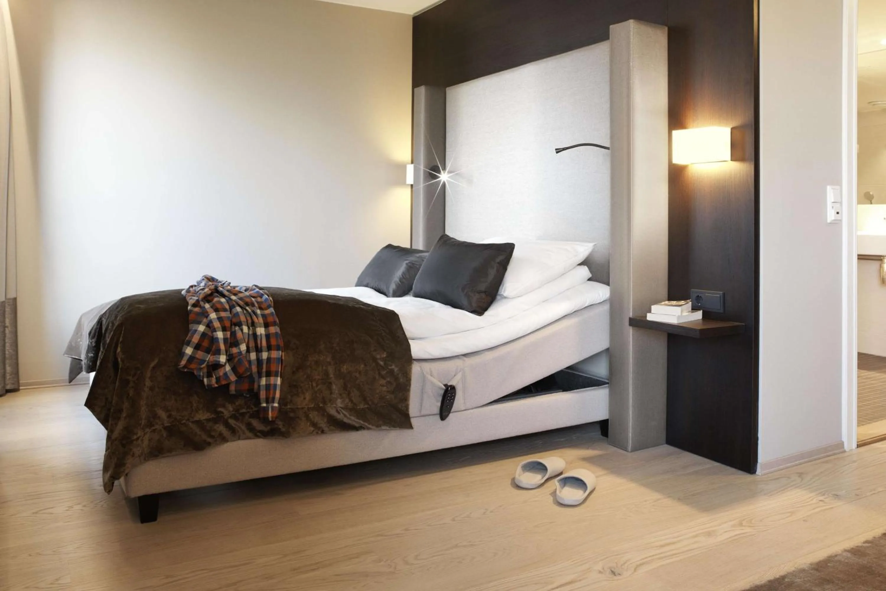 Bedroom, Bed in Scandic Stavanger Park