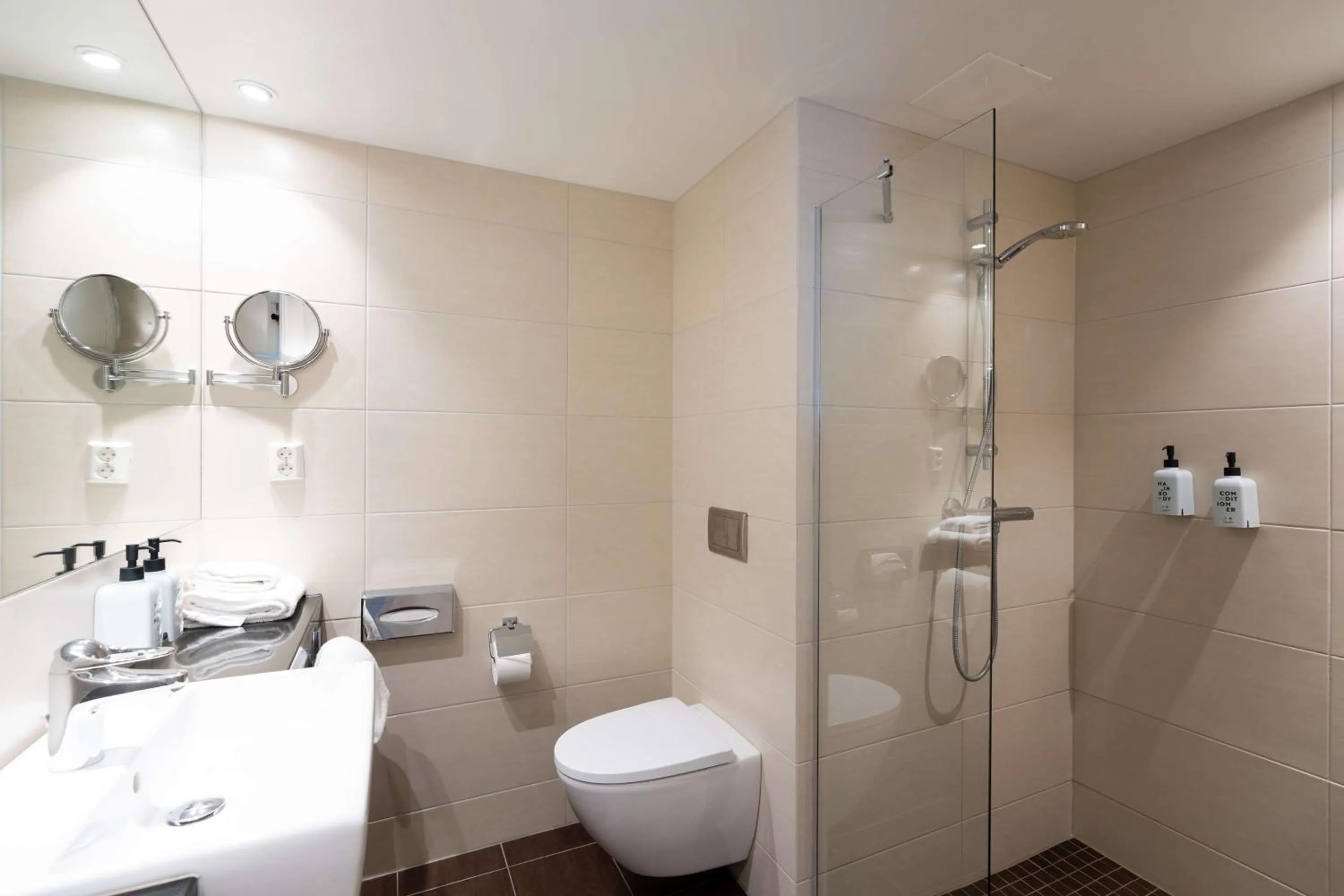 Bathroom in Scandic Stavanger Park