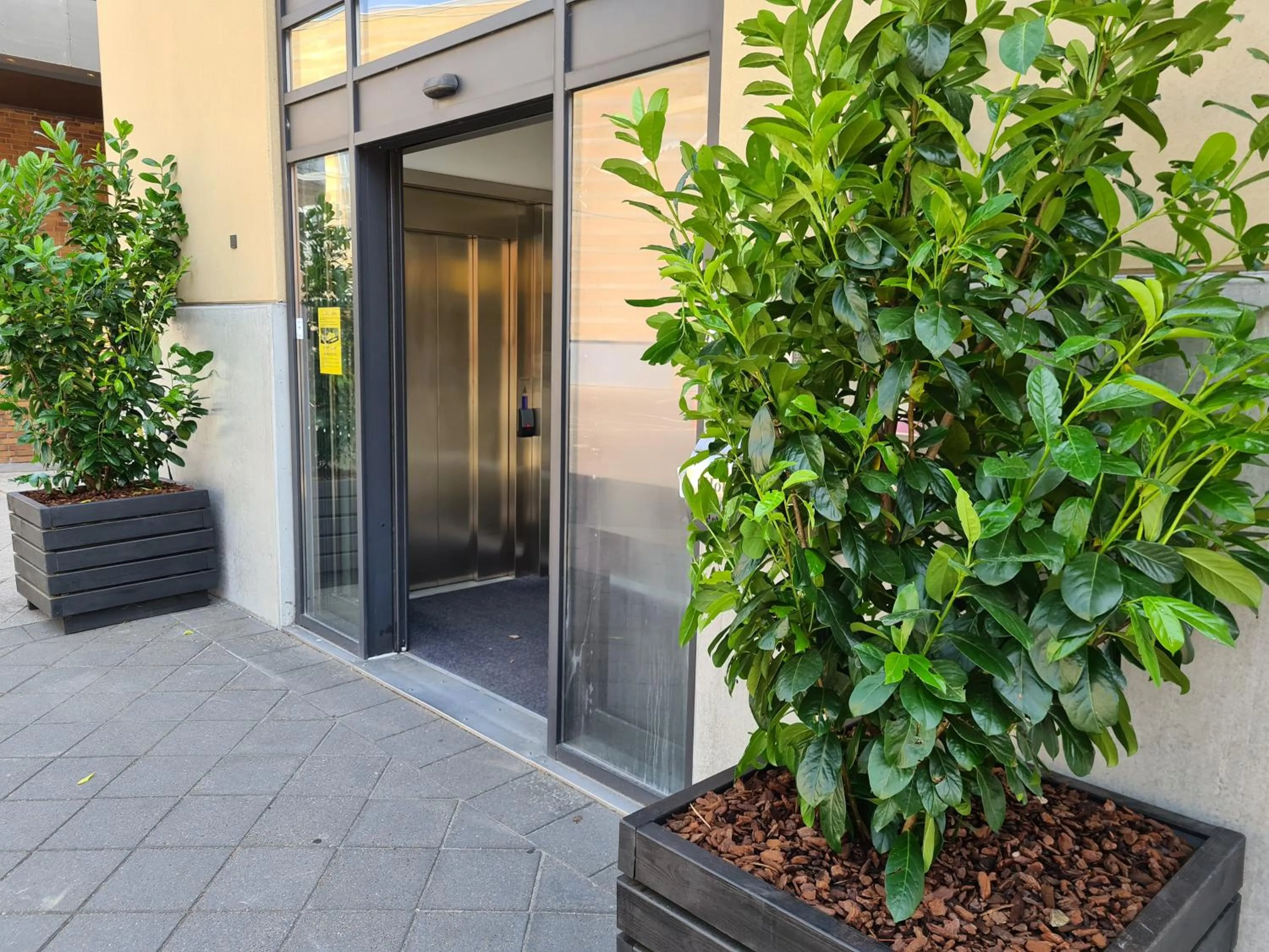 Facade/entrance in ApartHotel Faber