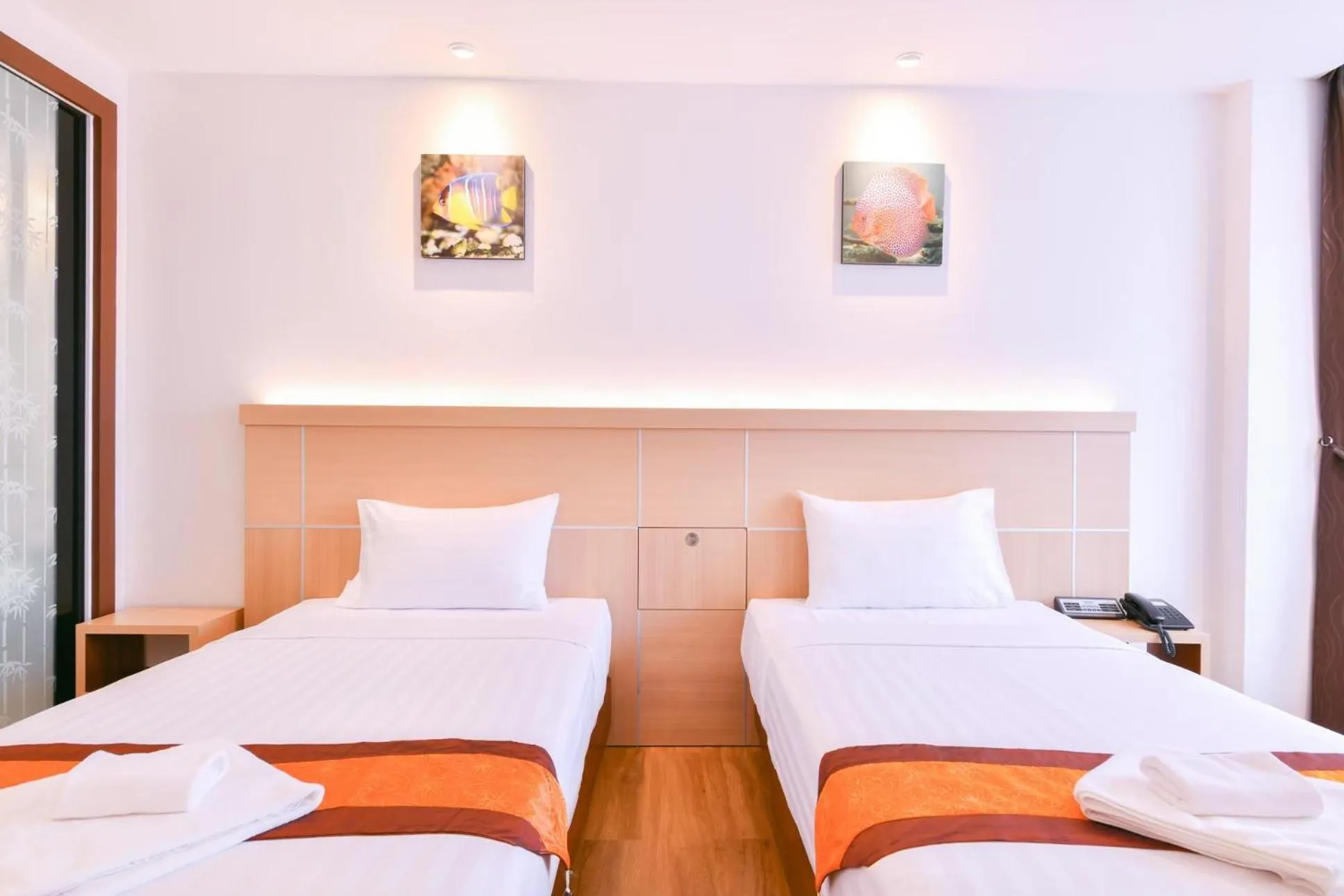 Bedroom, Bed in Marlin Hotel