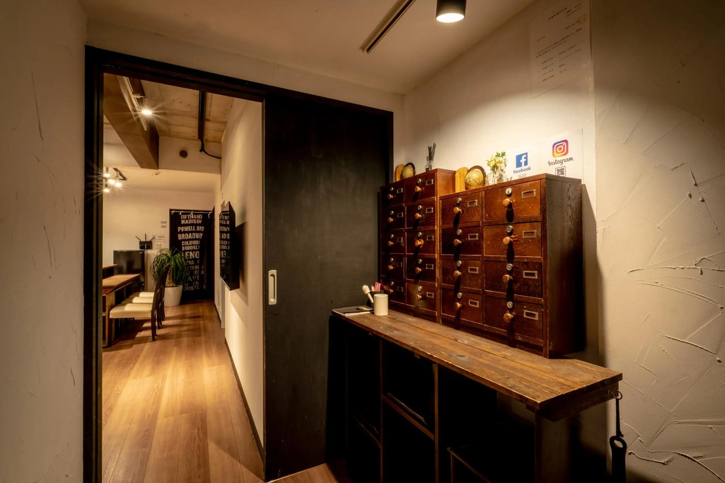 Photo of the whole room in LifeHouse IPPO