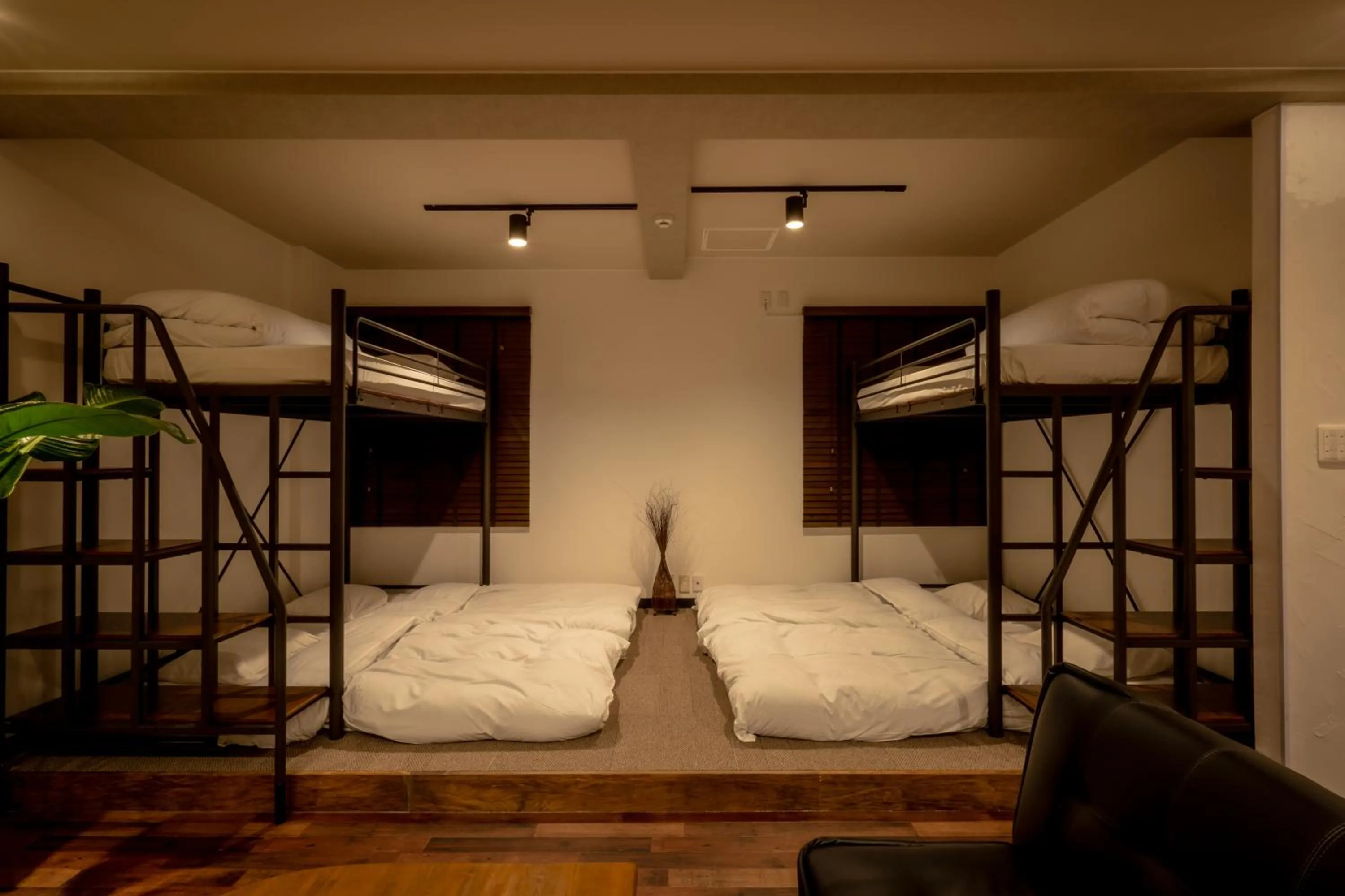 Photo of the whole room, Bed in LifeHouse IPPO