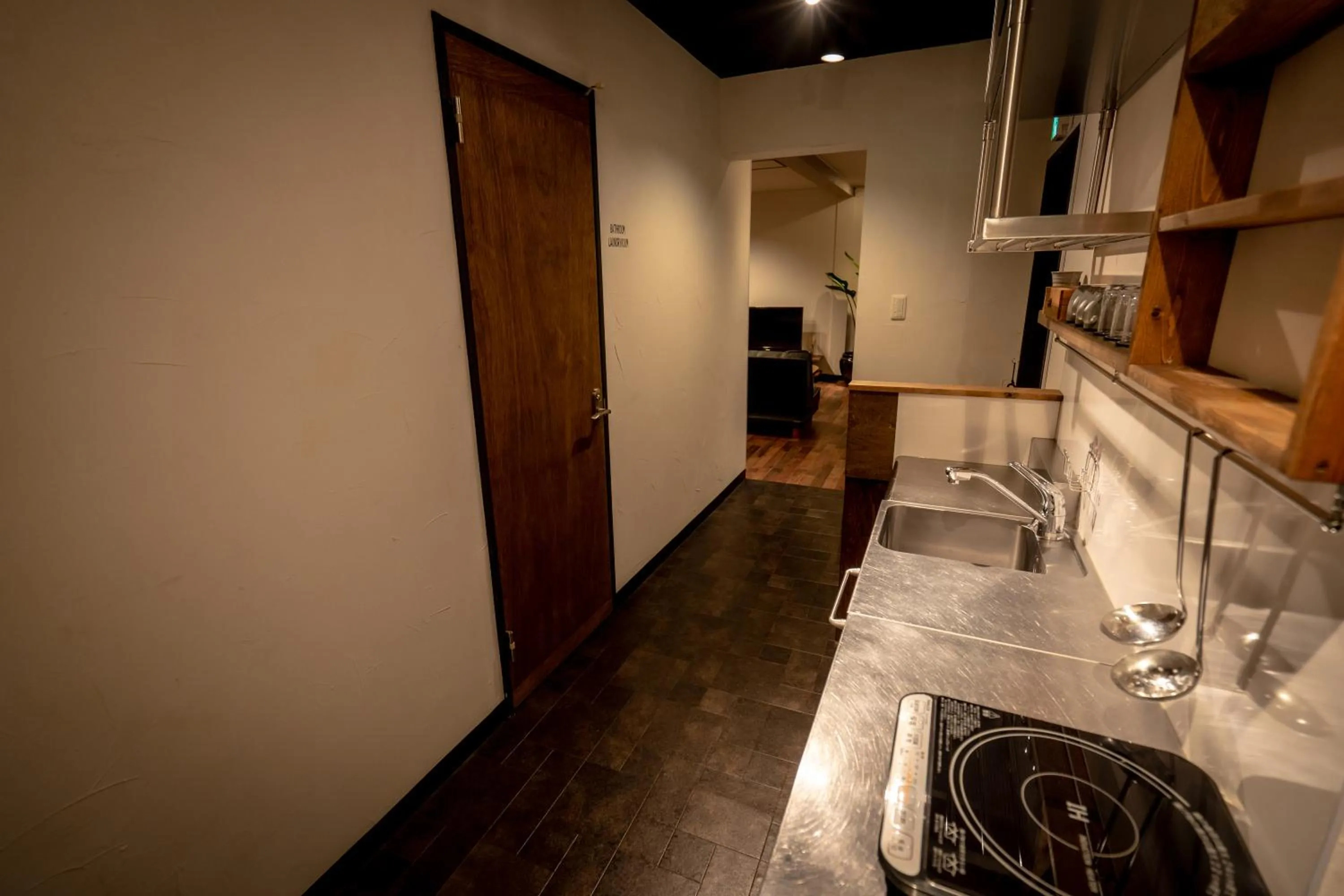 Photo of the whole room in LifeHouse IPPO