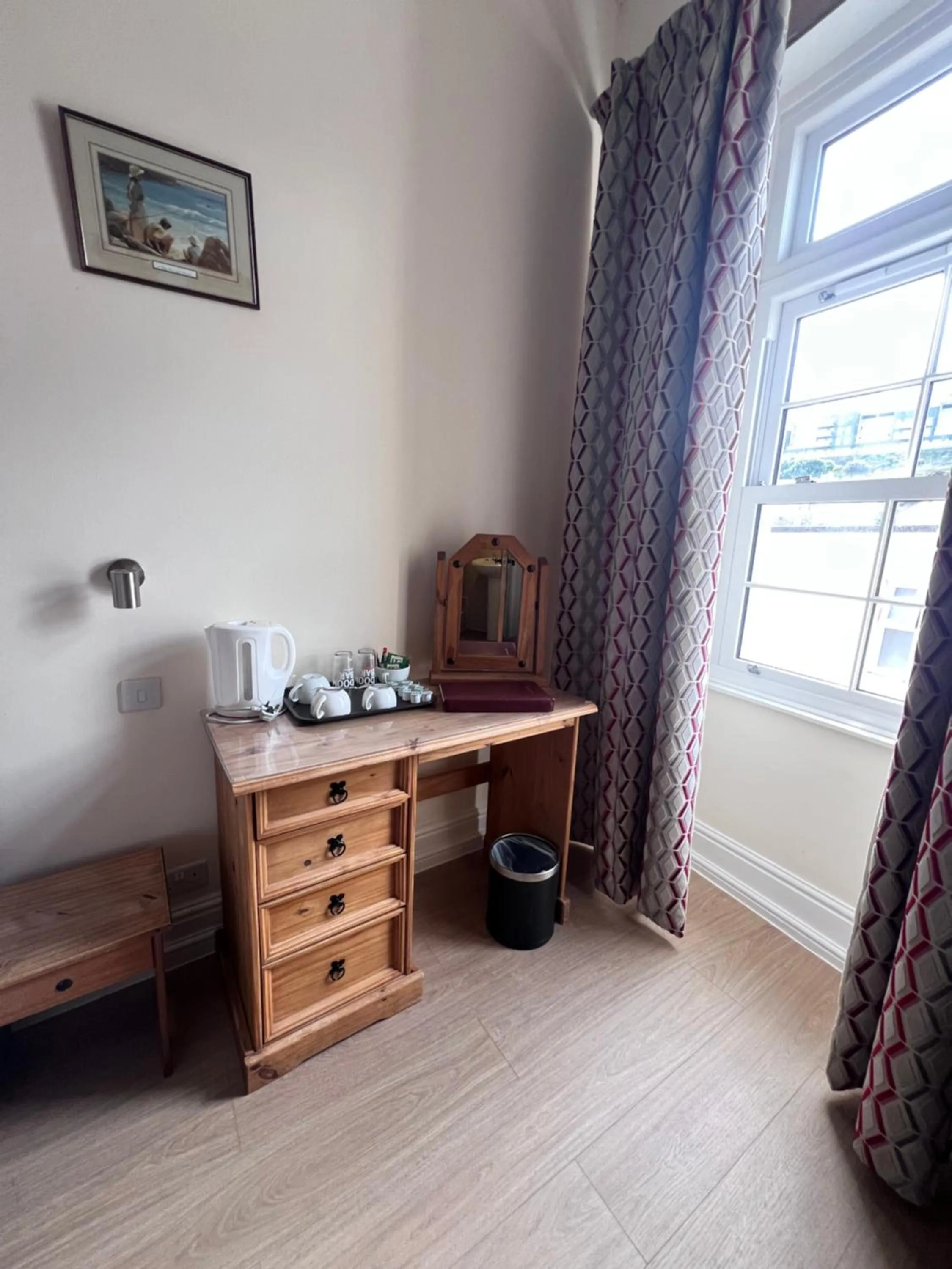 Coffee/tea facilities in Royal Britannia Hotel