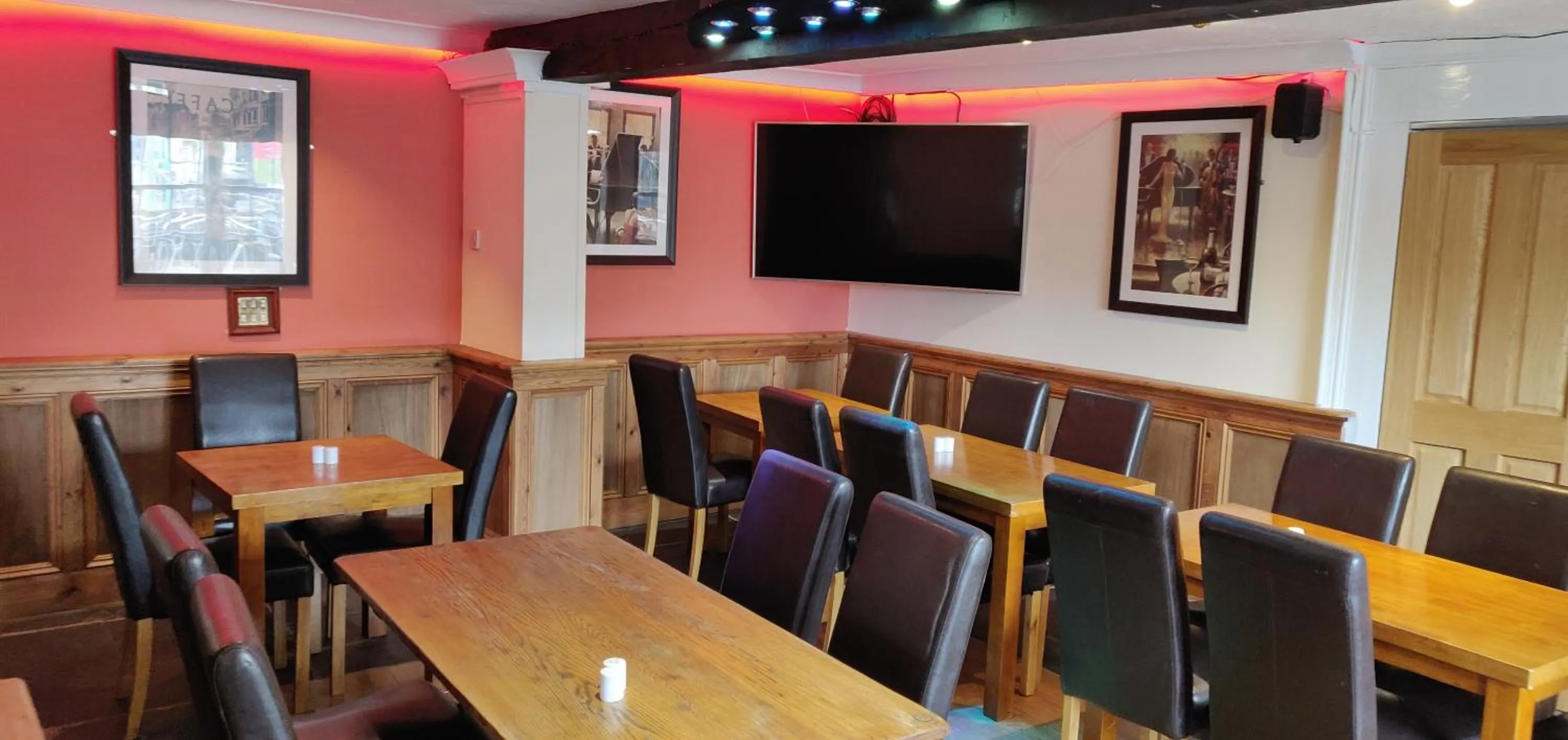 Restaurant/places to eat in Royal Britannia Hotel