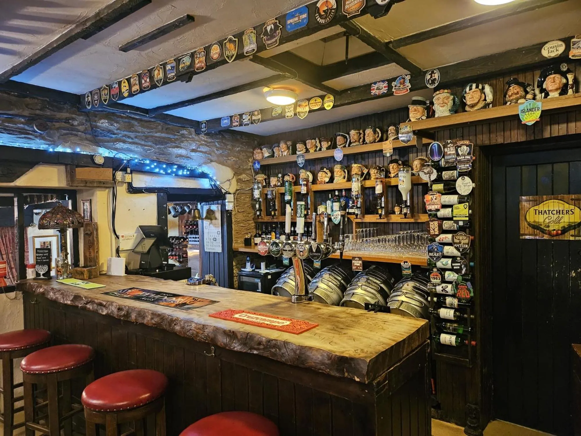 Lounge or bar in The Rockford Inn