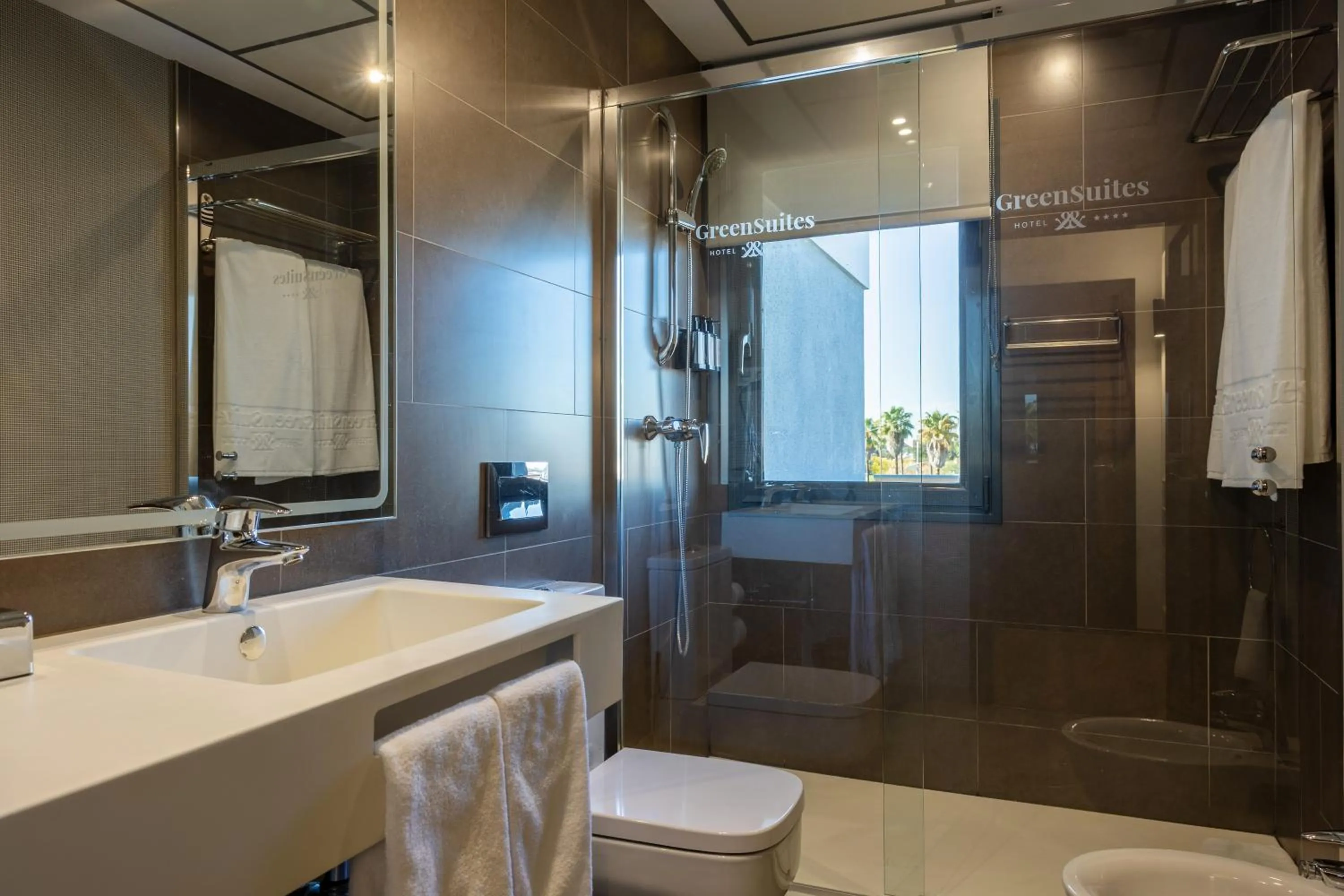 Shower in Sevilla Green Suites
