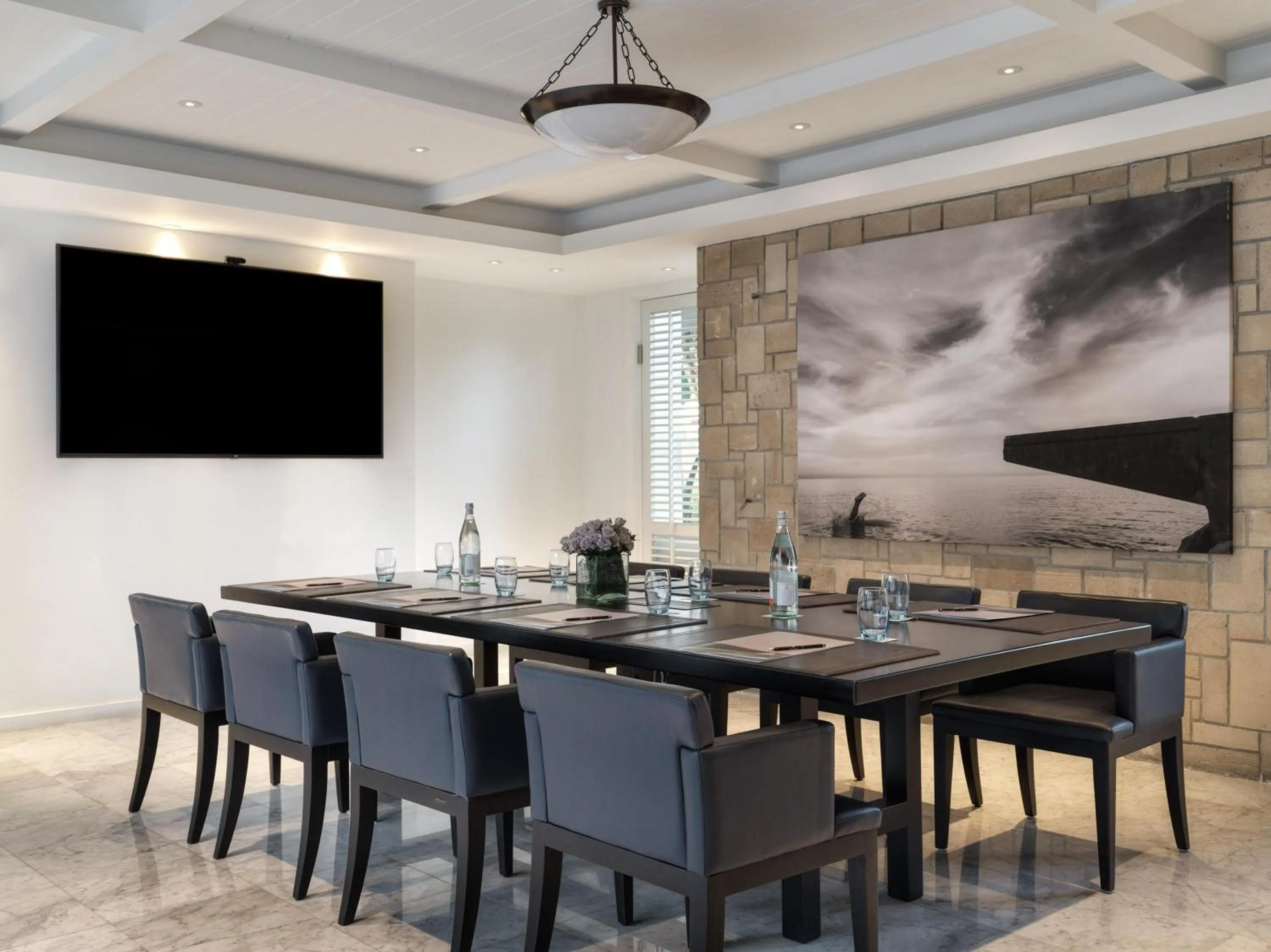 Meeting/conference room in Almyra