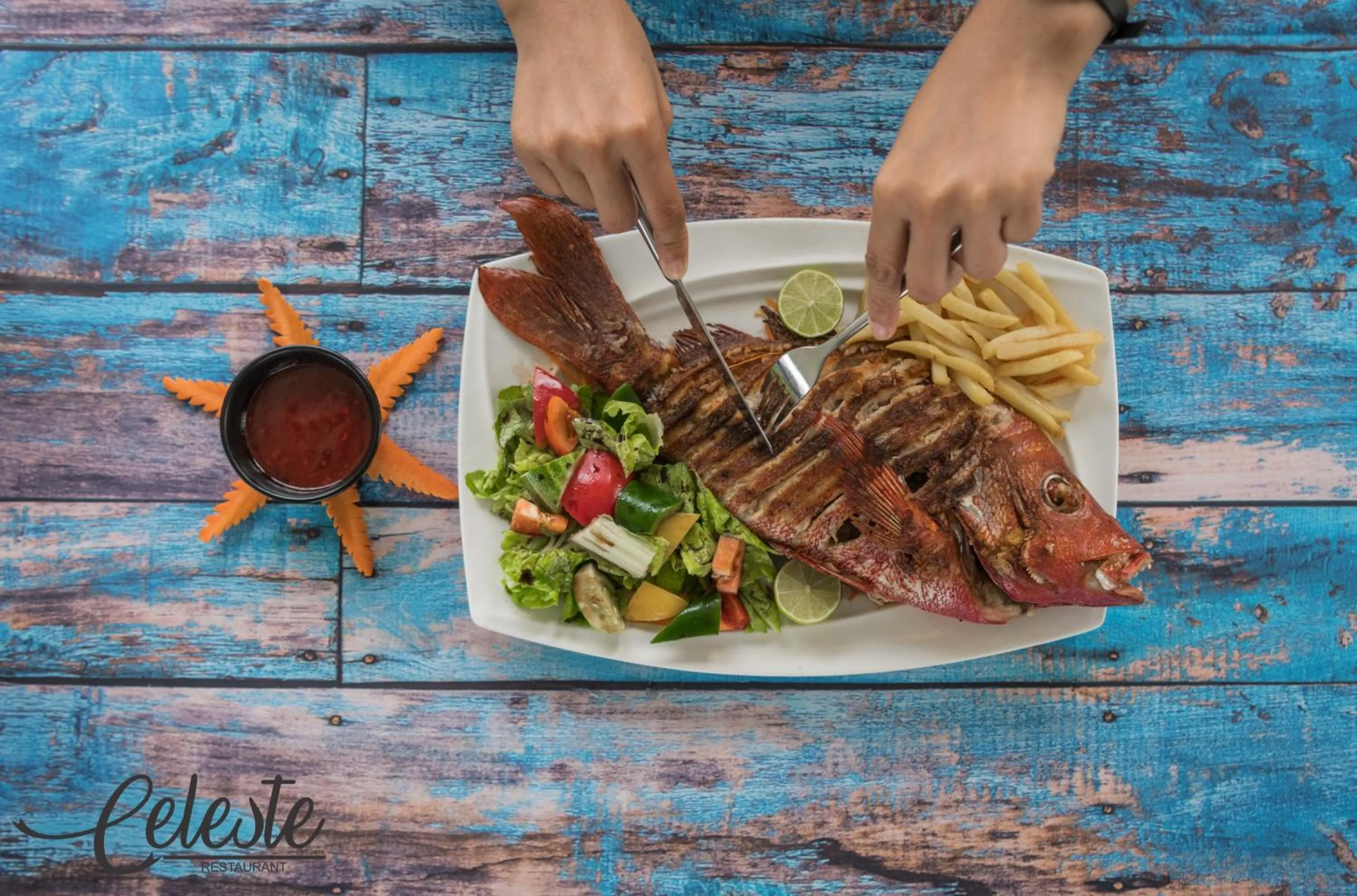 Restaurant/places to eat in Island Home Inn