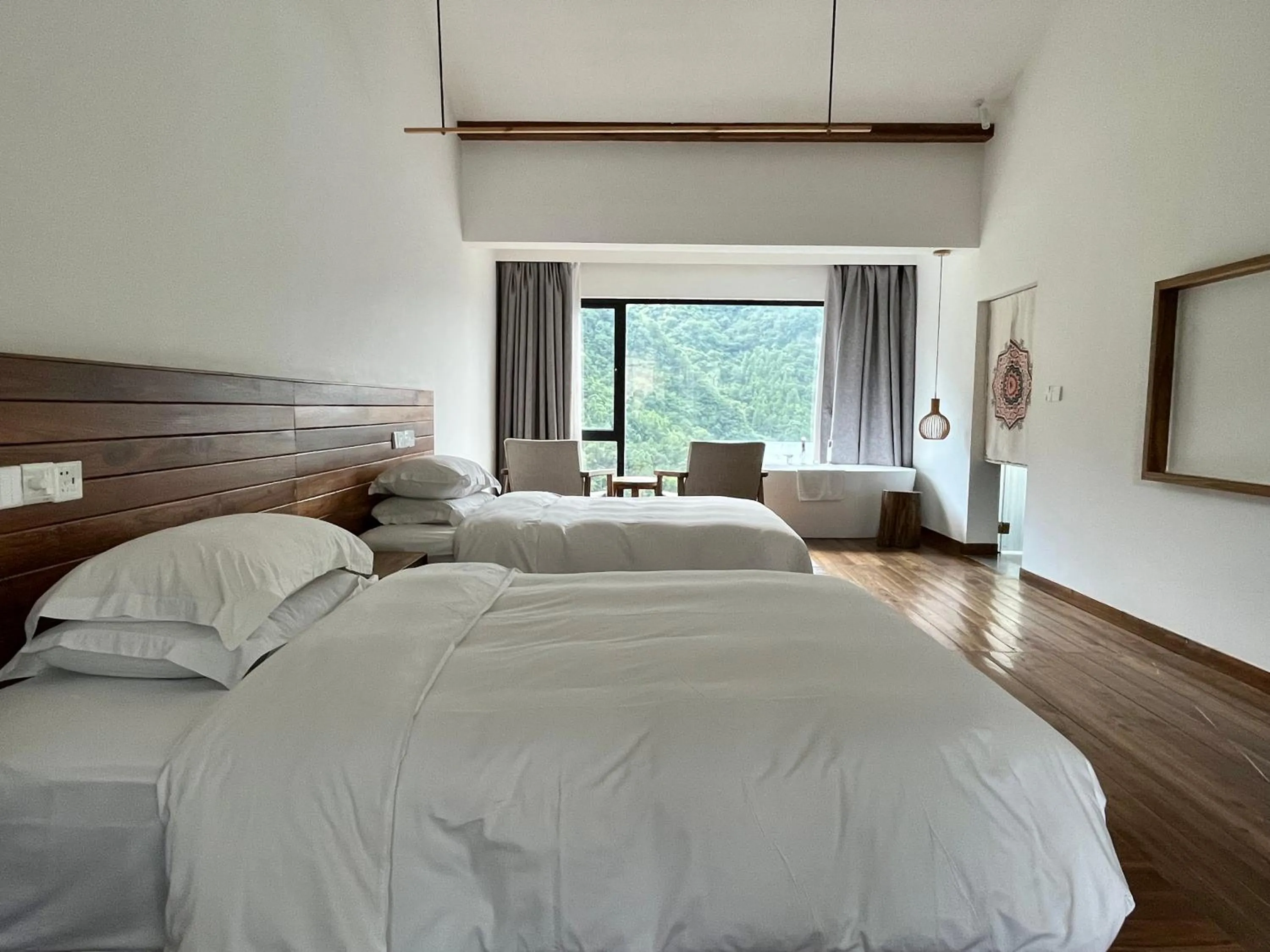 Photo of the whole room, Bed in Purespace