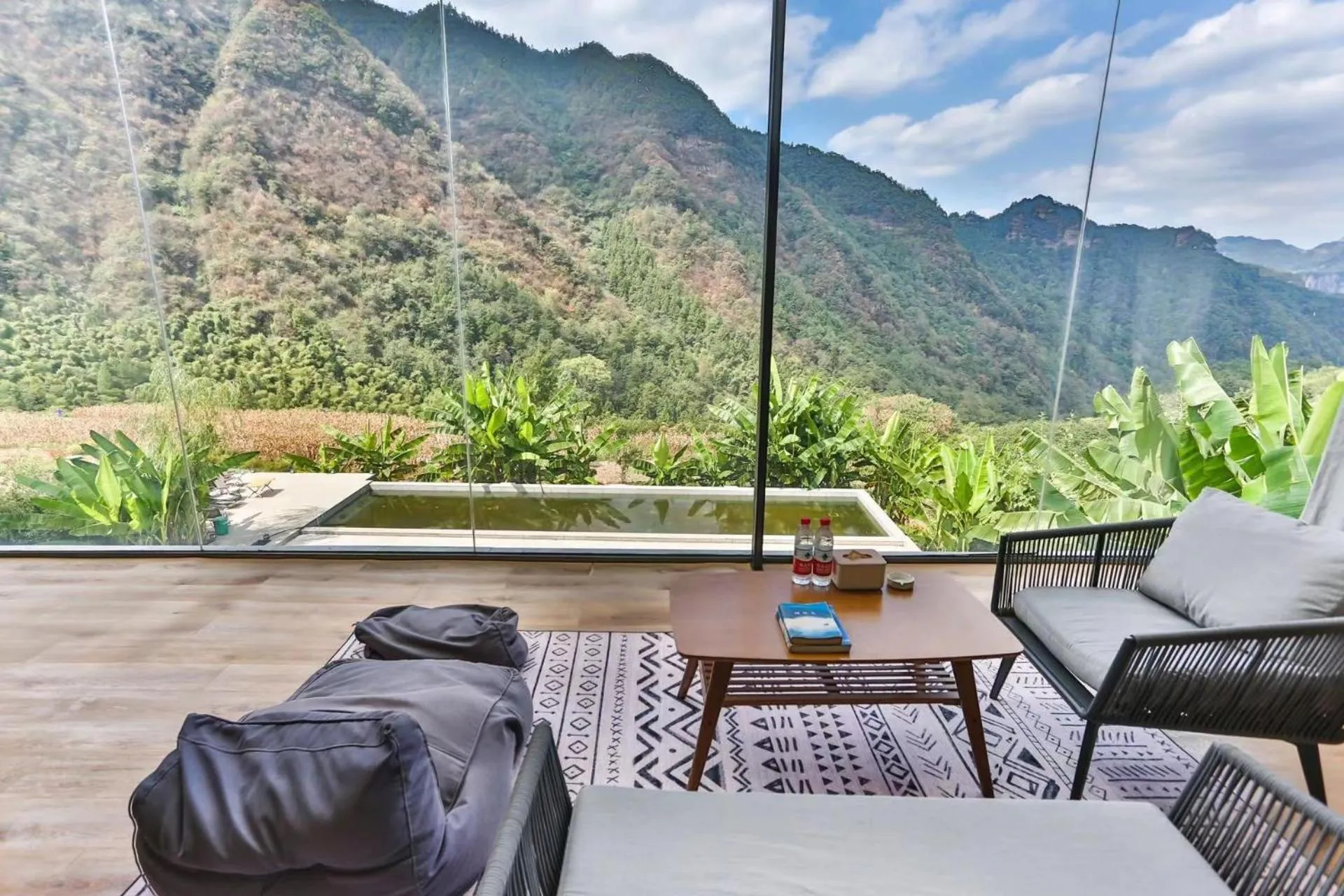 Natural landscape in Purespace