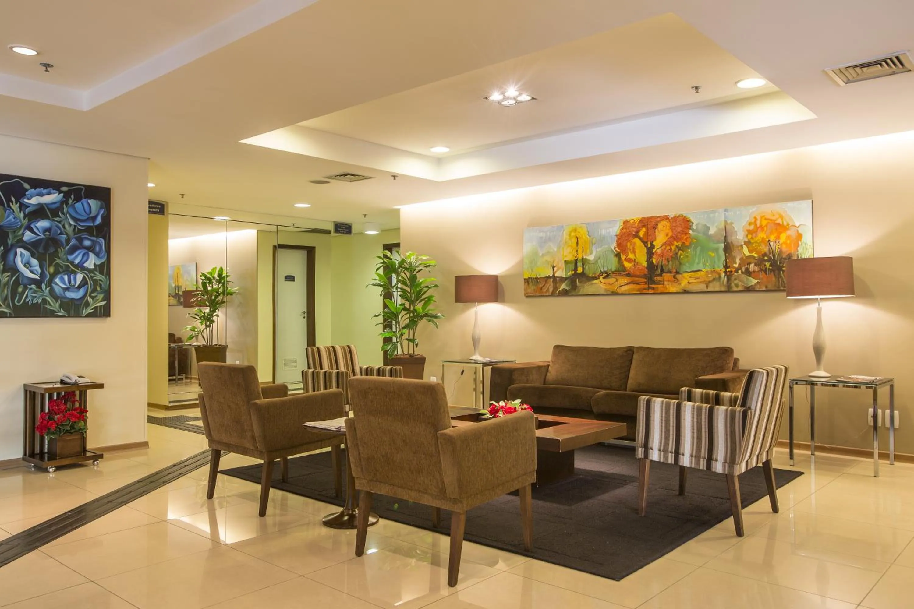 Lobby or reception in Astron Hotel Bauru by Nobile