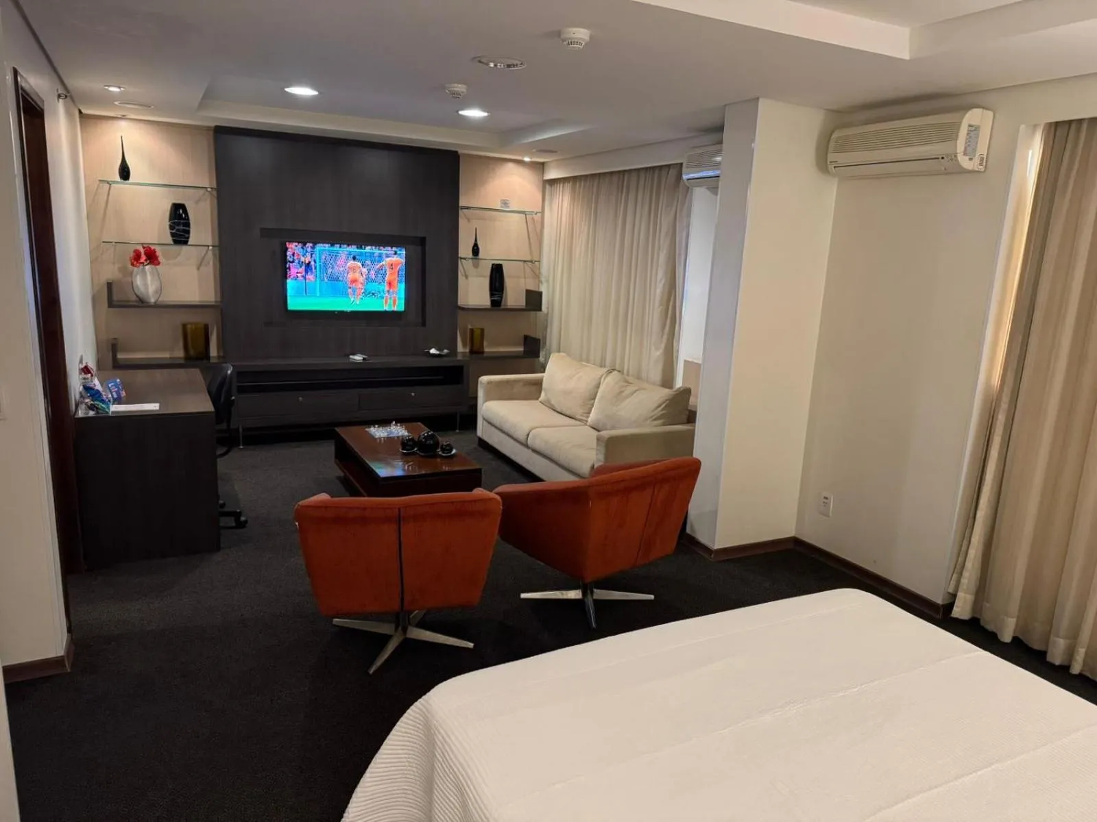 Bed in Astron Hotel Bauru by Nobile