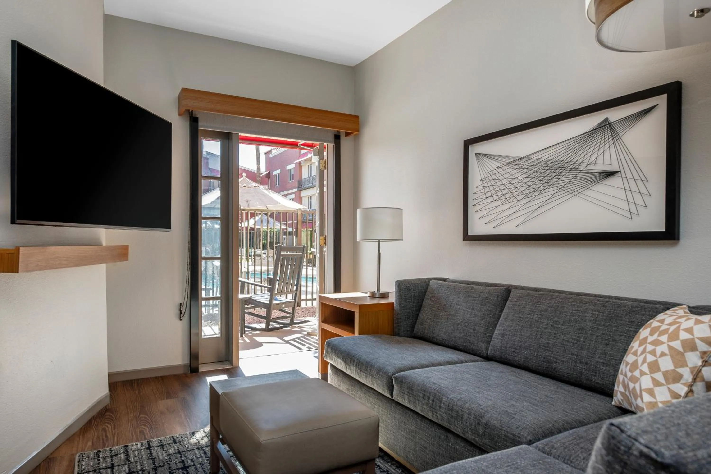 Living room in Hyatt Place Phoenix Chandler - Fashion Center