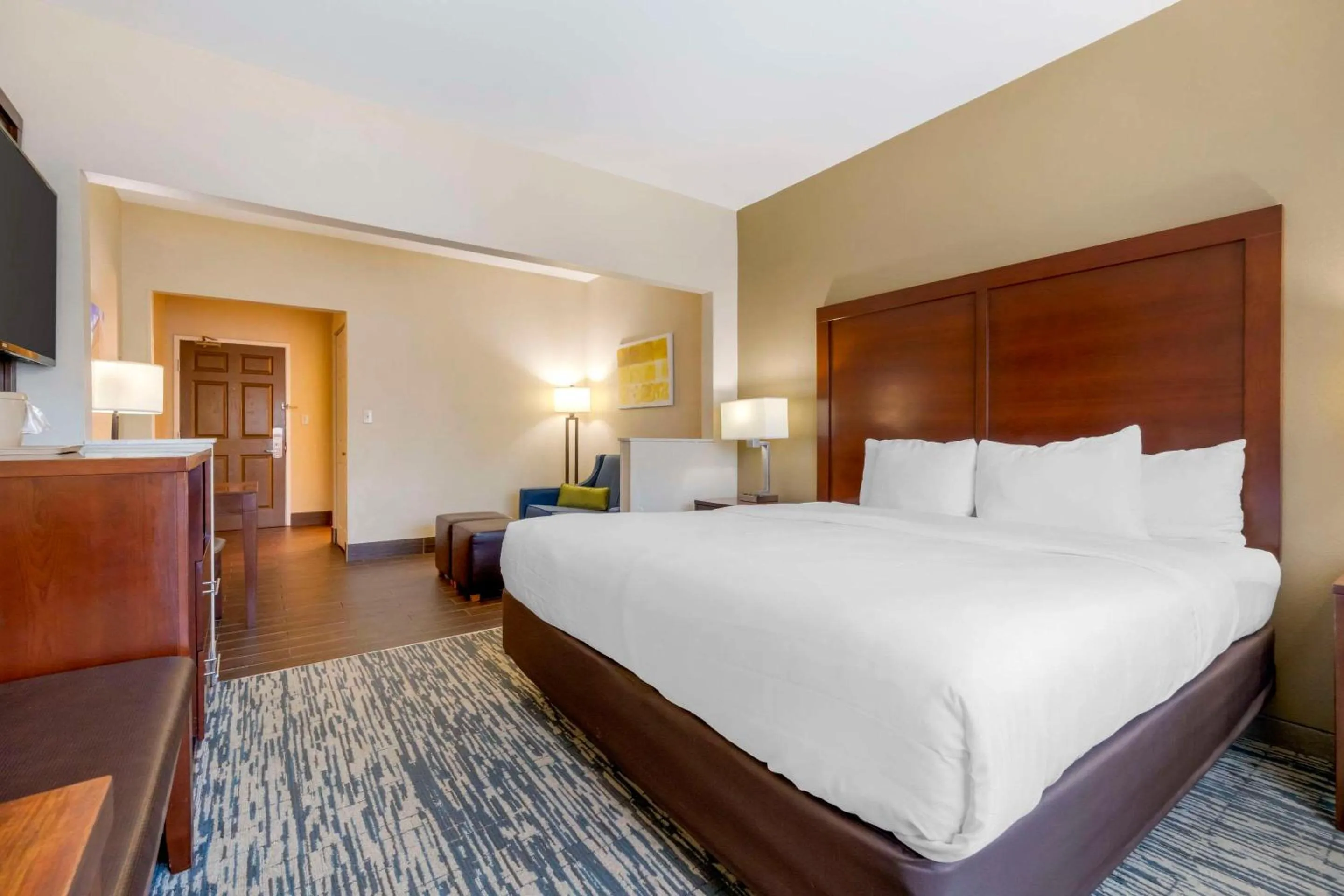 Bedroom, Bed in Comfort Suites Keeneland