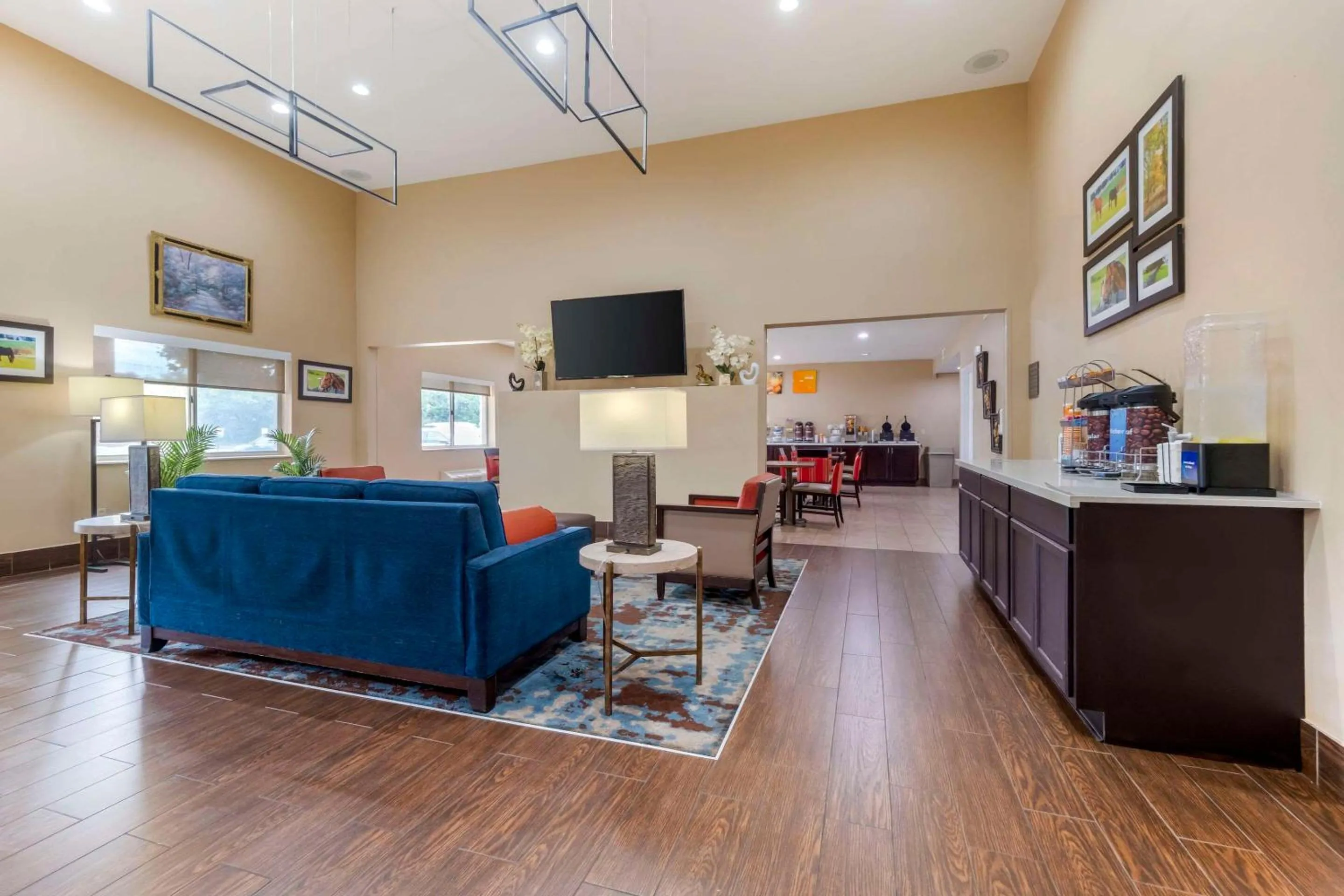 Lobby or reception in Comfort Suites Keeneland