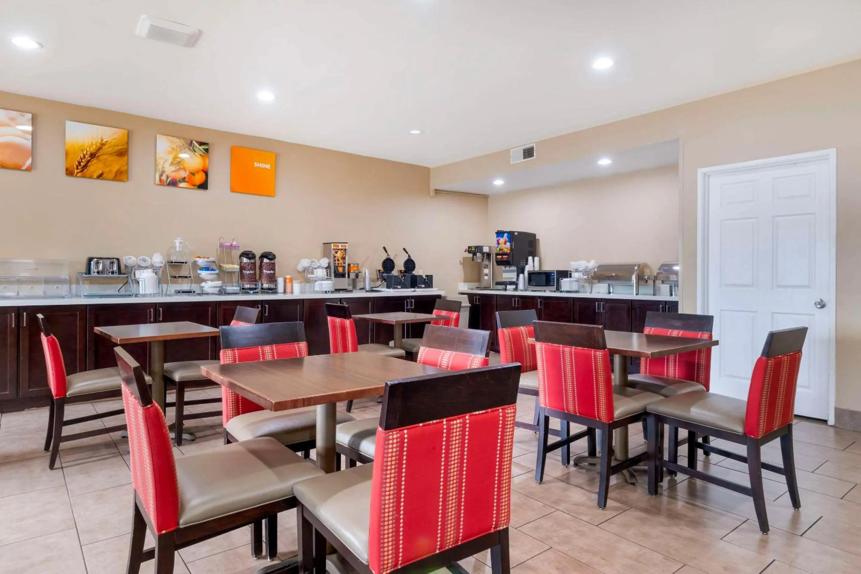 Breakfast in Comfort Suites Keeneland