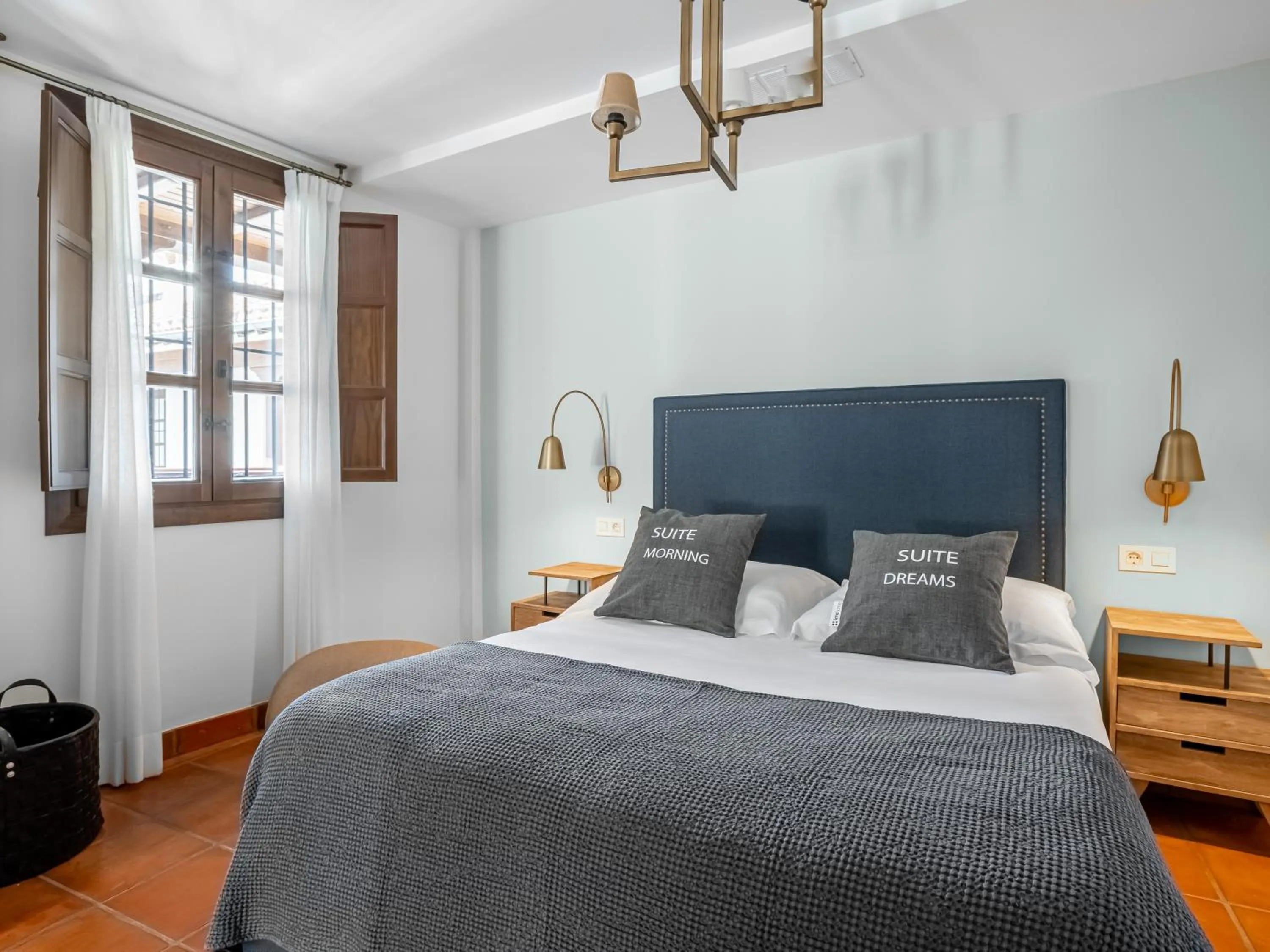 Bed in Limehome Granada Calle Santa Ana