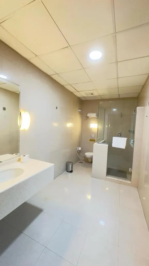 Shower in The Palace Suites