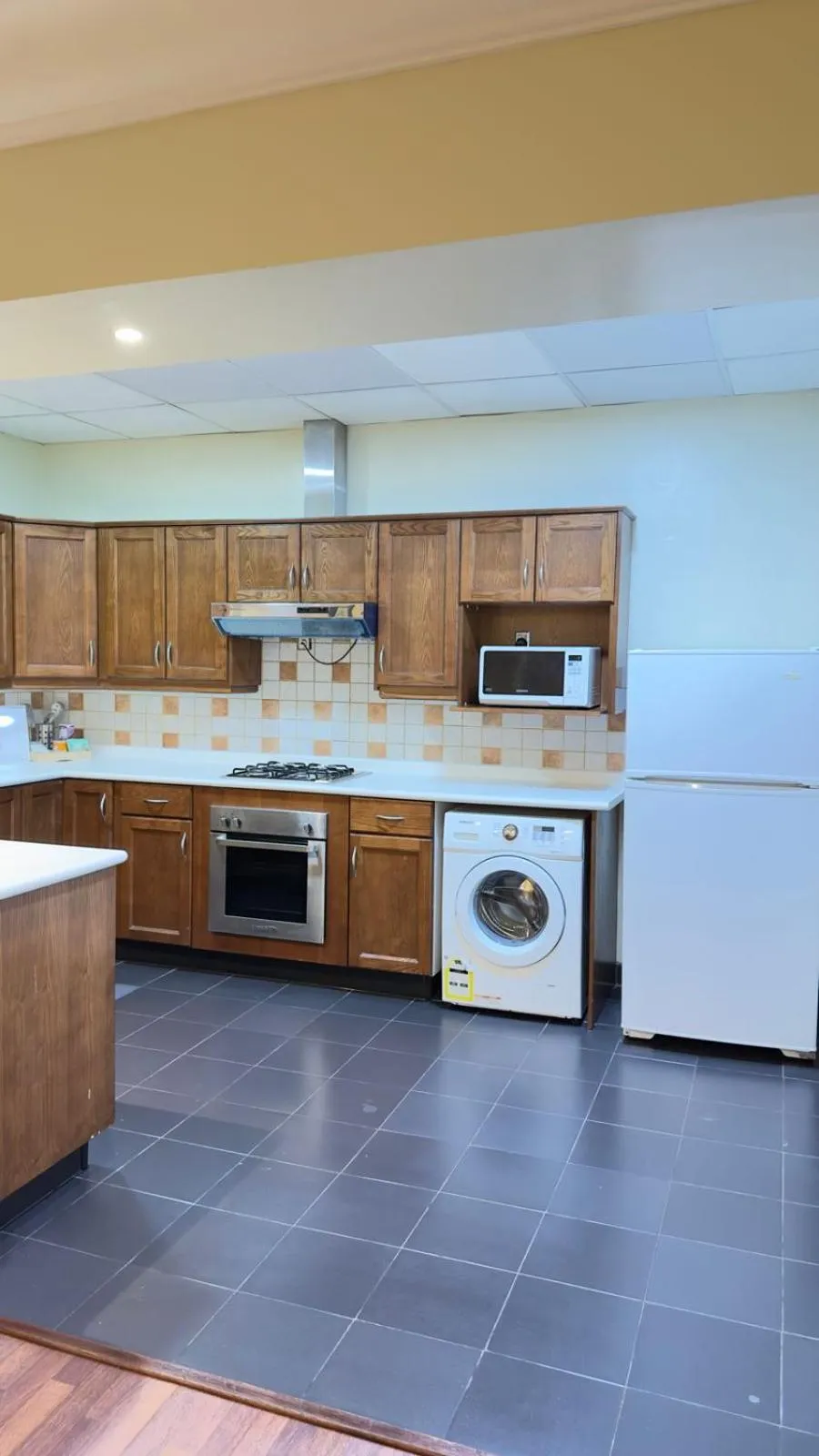 Kitchen or kitchenette in The Palace Suites