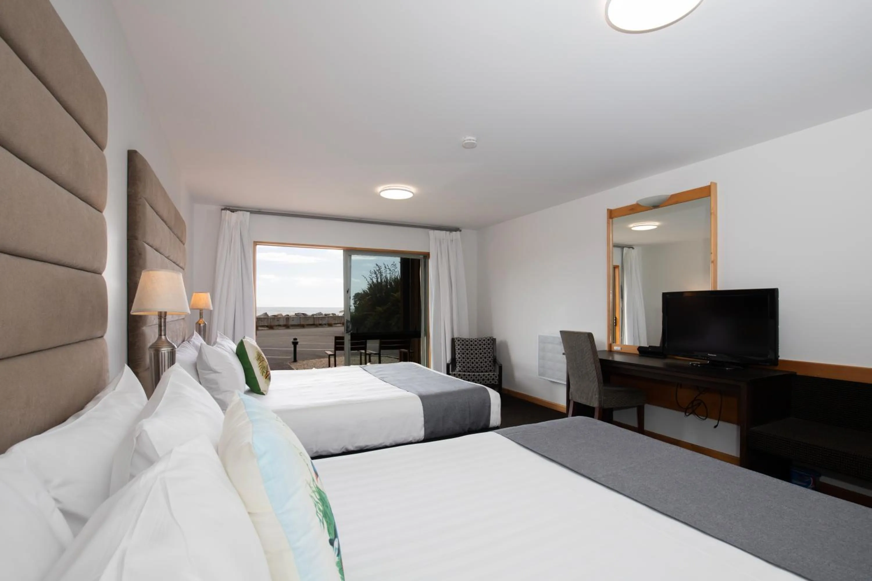 Bed in Scenic Hotel Punakaiki