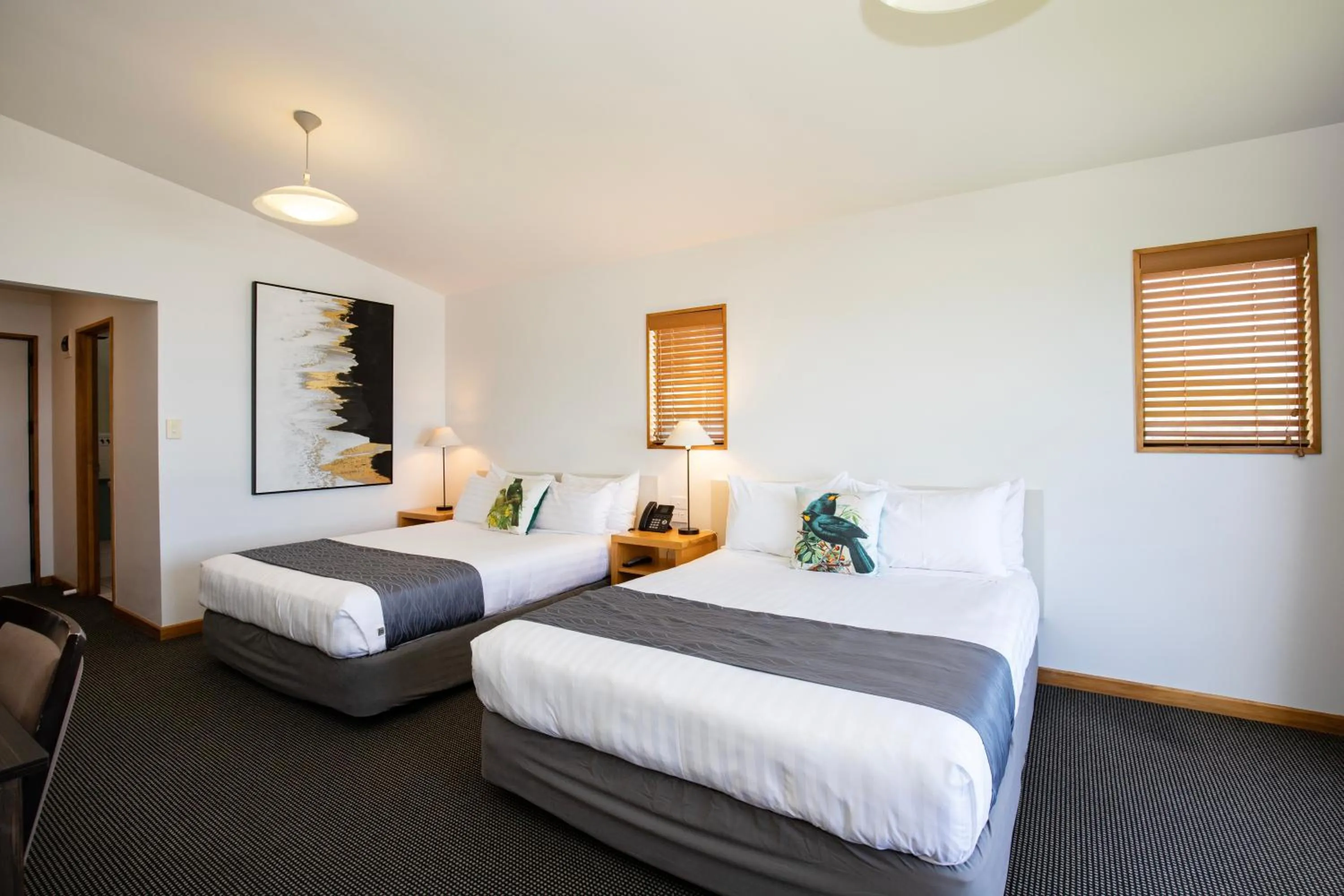 Photo of the whole room, Bed in Scenic Hotel Punakaiki