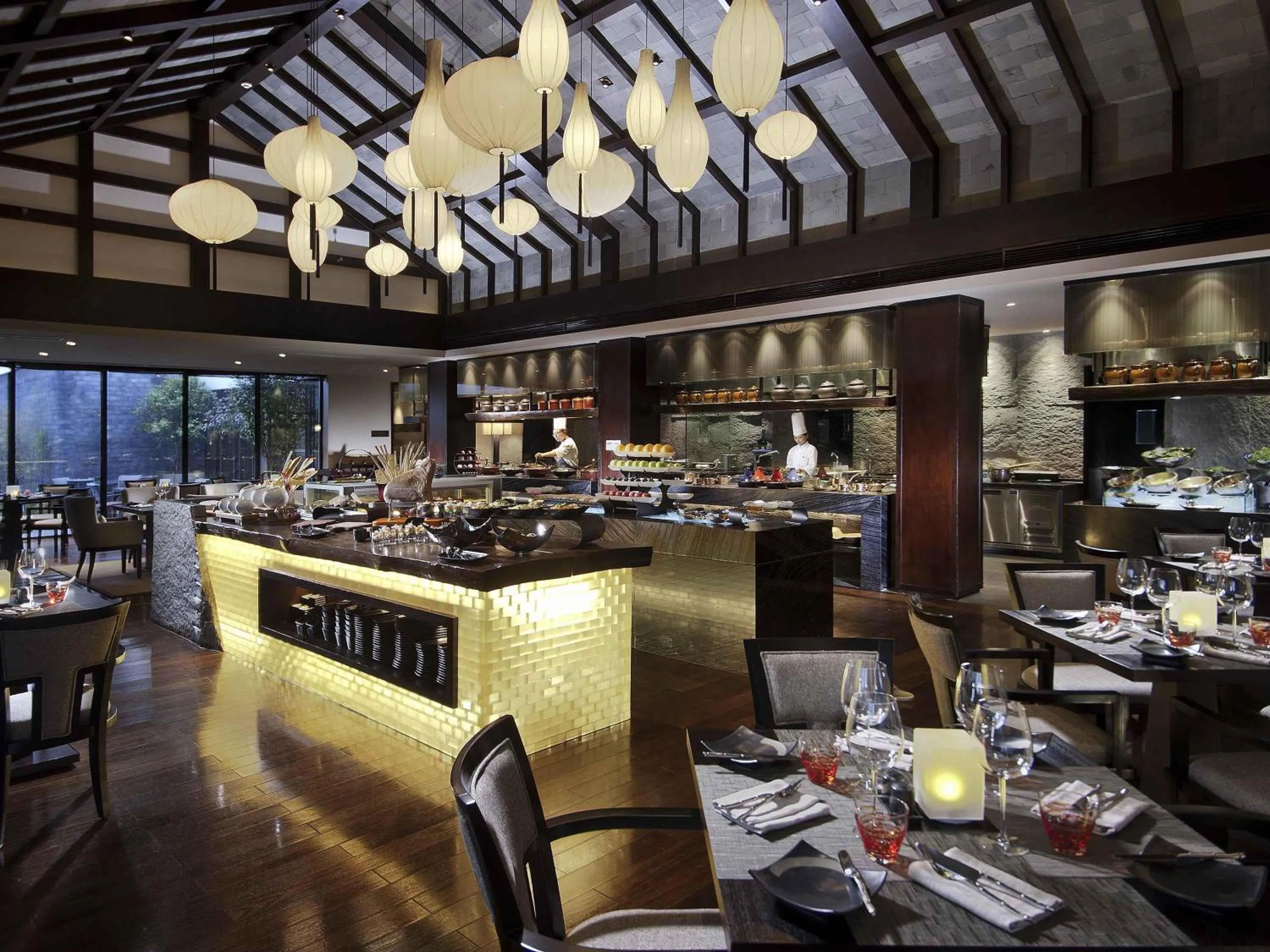 Restaurant/places to eat in Pullman Lijiang Resort & Spa
