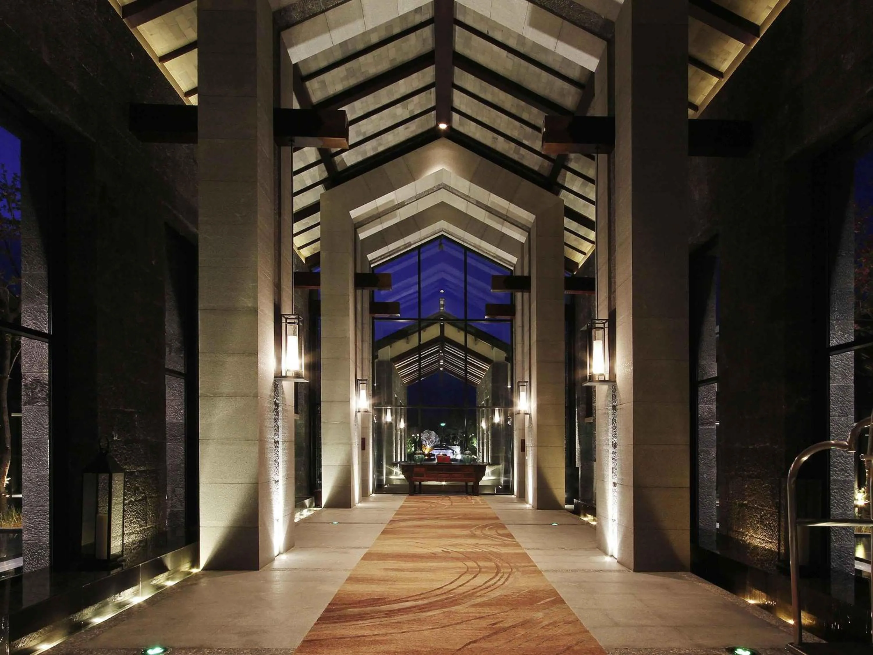 Property building in Pullman Lijiang Resort & Spa
