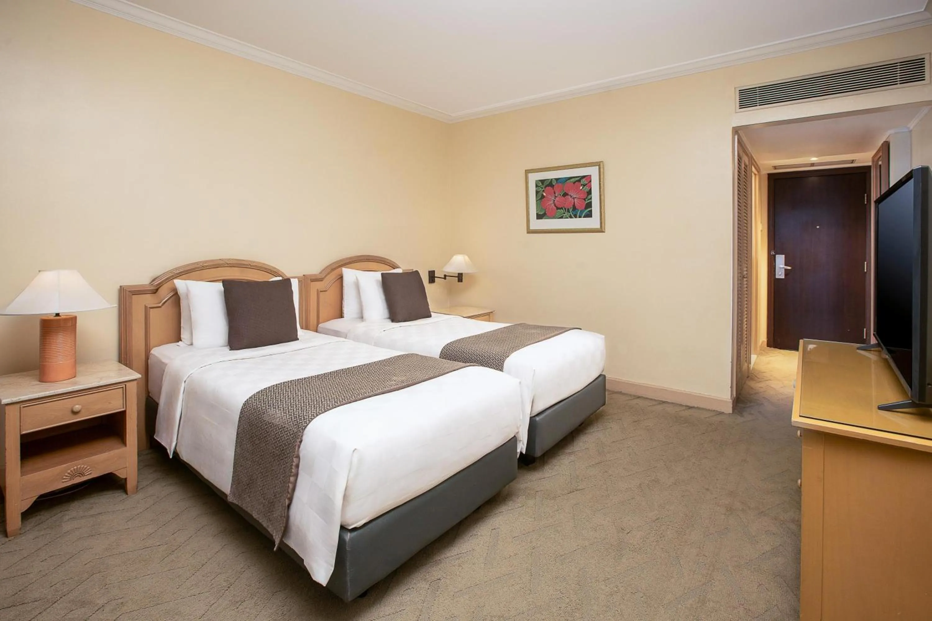 Bed in Aryaduta Lippo Village