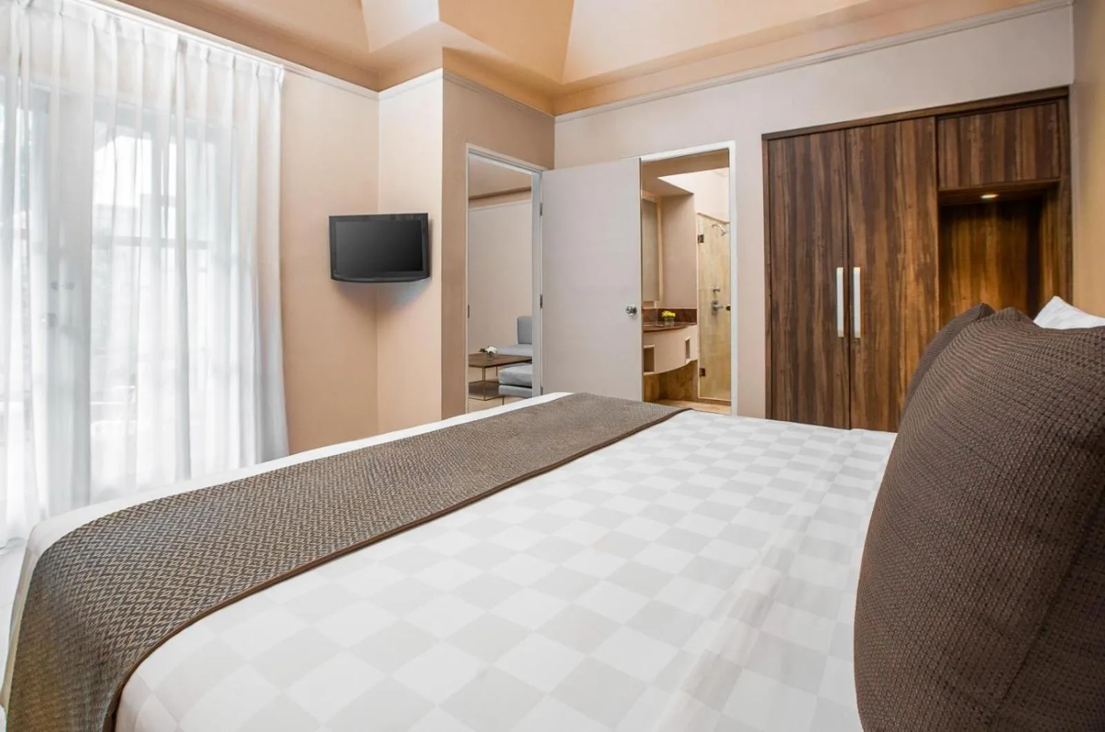 Bed in Aryaduta Lippo Village