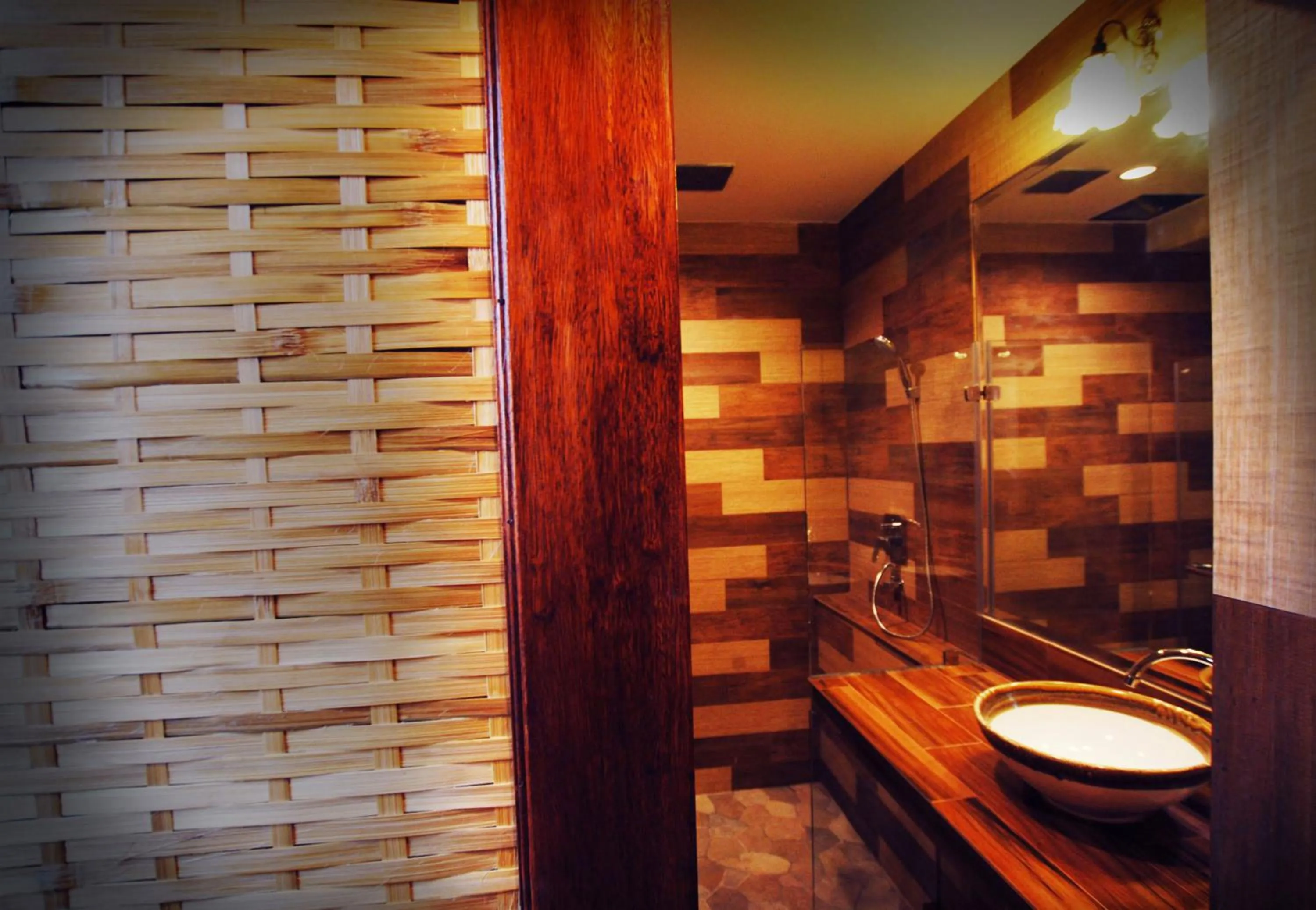 Bathroom in Focal Local Bed & Breakfast