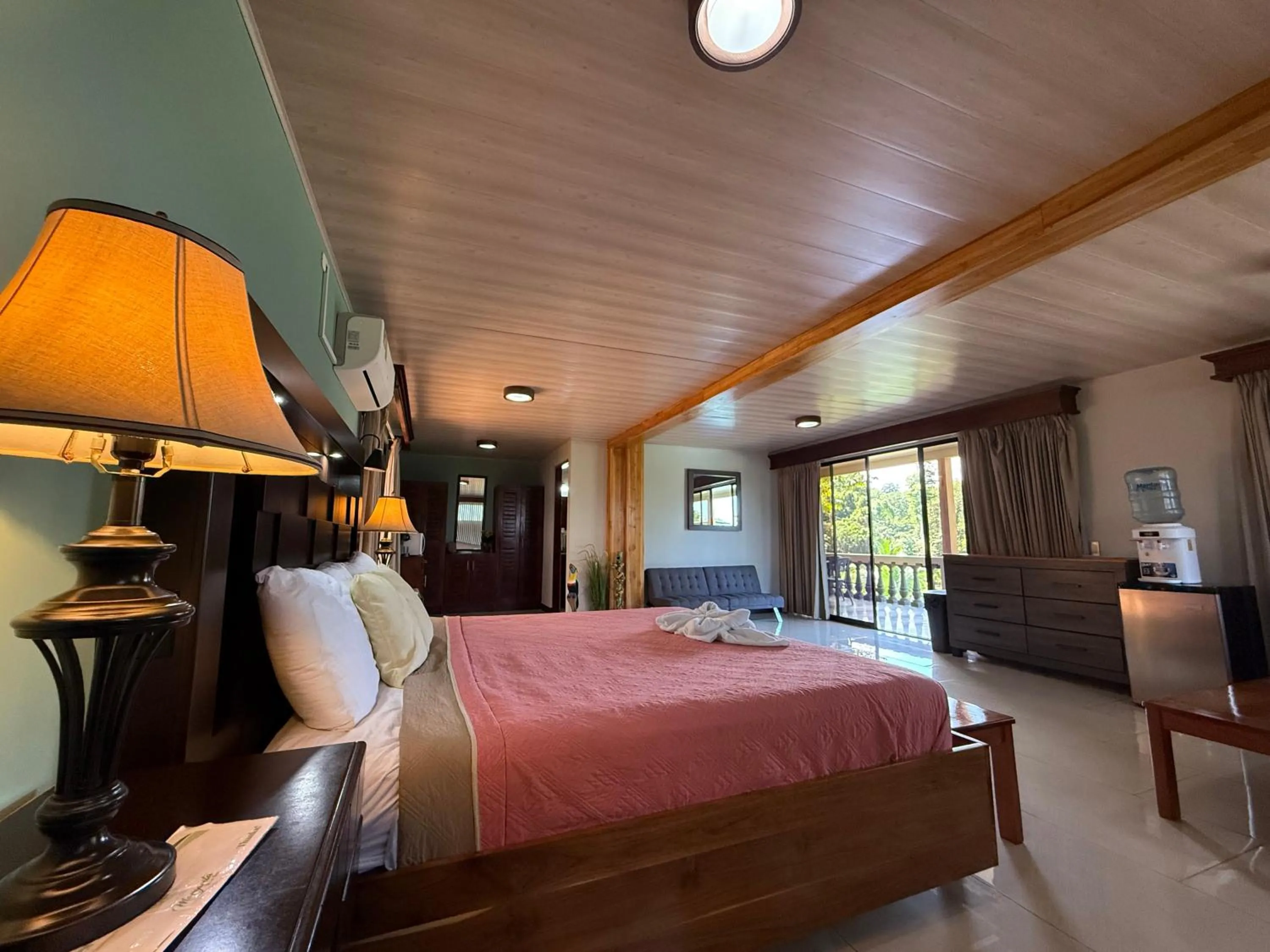 Bedroom, Bed in Hotel Margarita and Tour Operator Drake Bay