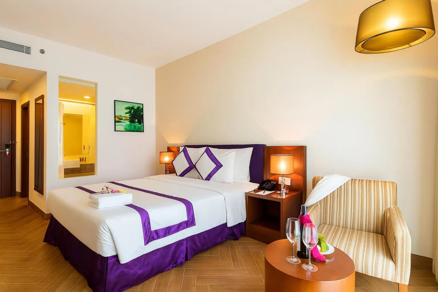 Bed in TTC Hotel Michelia